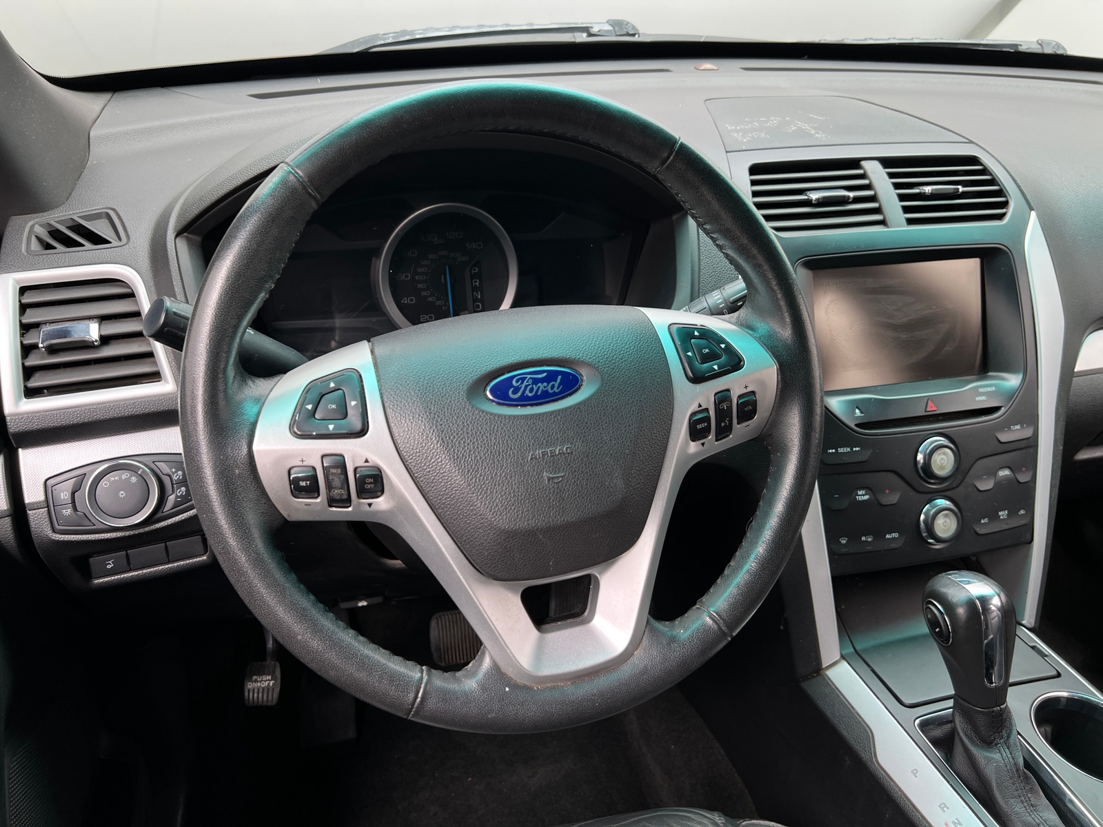 Thumbnail: 2015 Ford Explorer - 5
