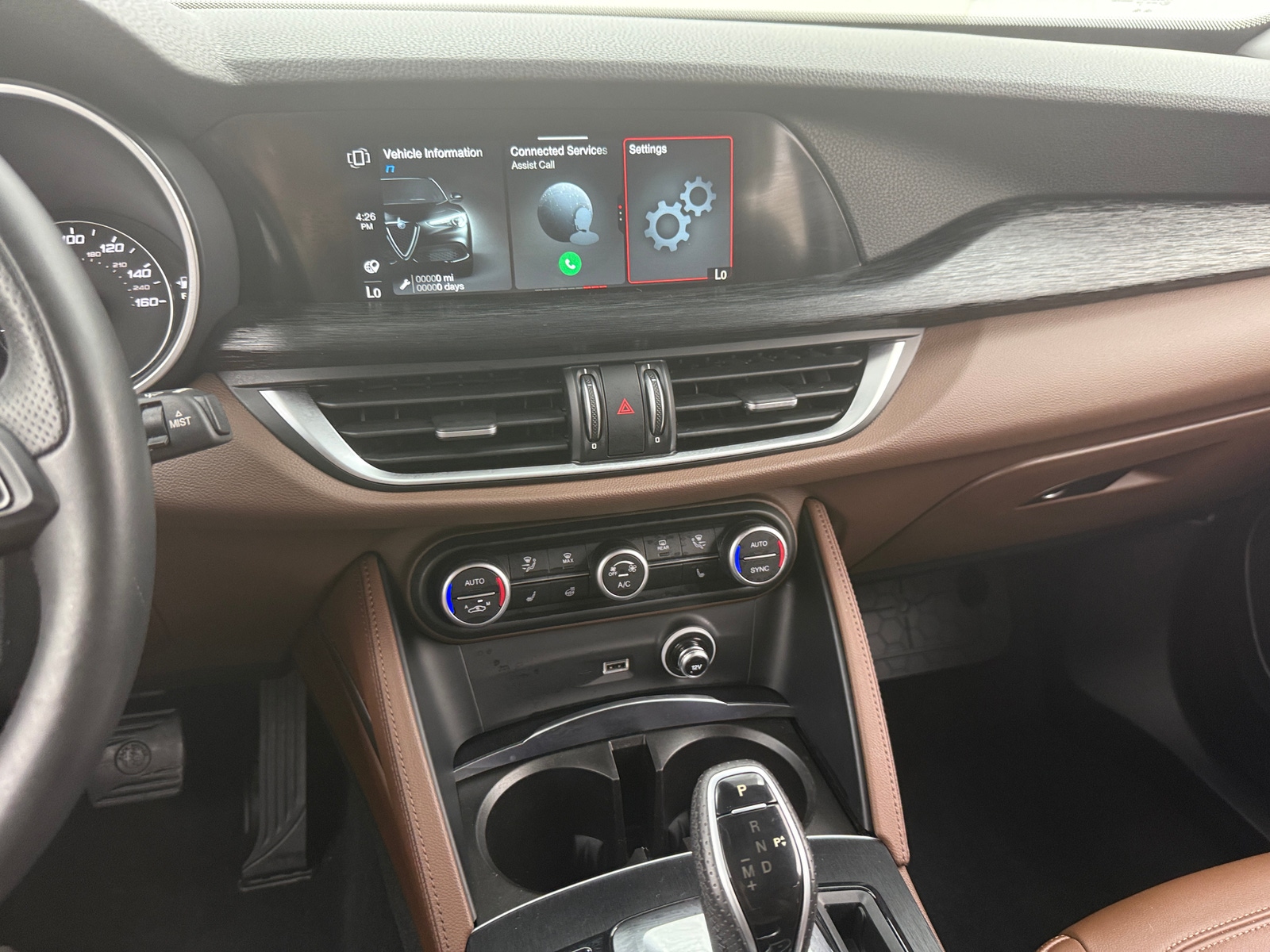 Thumbnail: 2021 Alfa Romeo Stelvio - 4