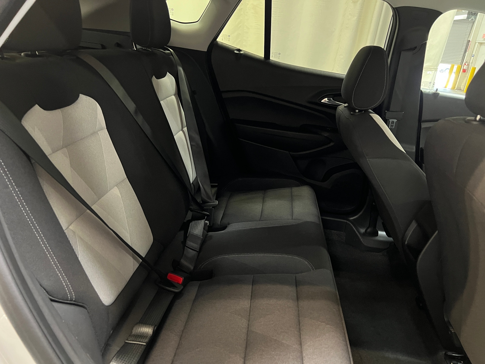 Thumbnail: 2025 Chevrolet Trax - 6