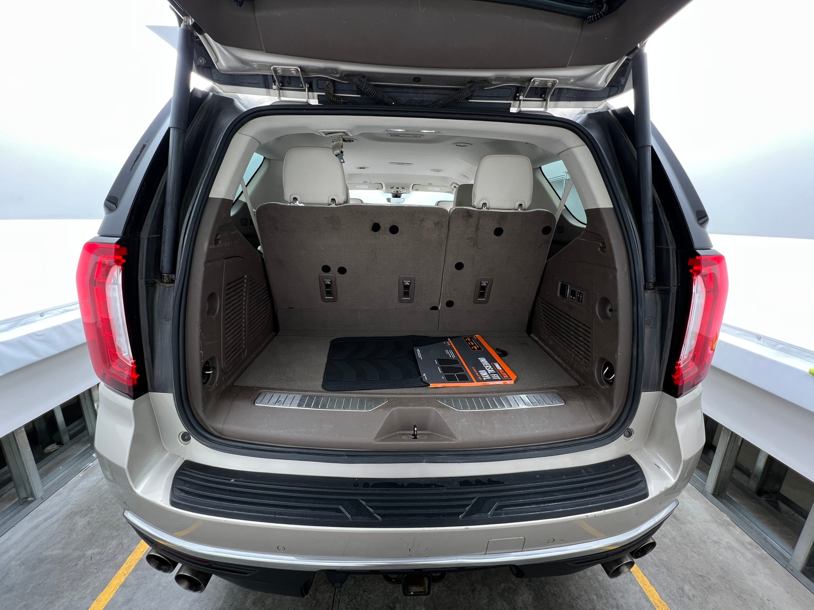 Thumbnail: 2021 GMC Yukon - 6
