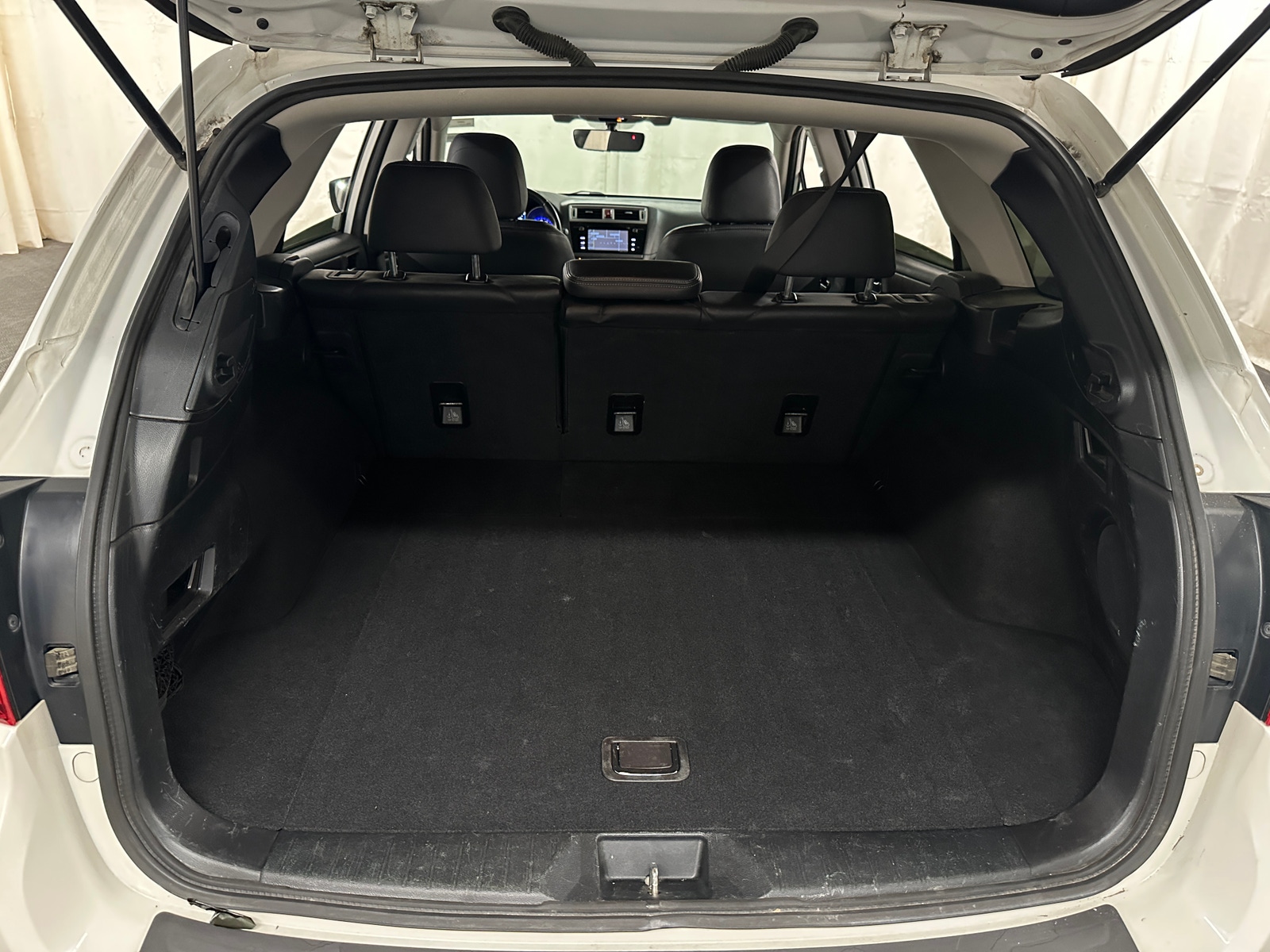 Thumbnail: 2017 Subaru Outback - 6
