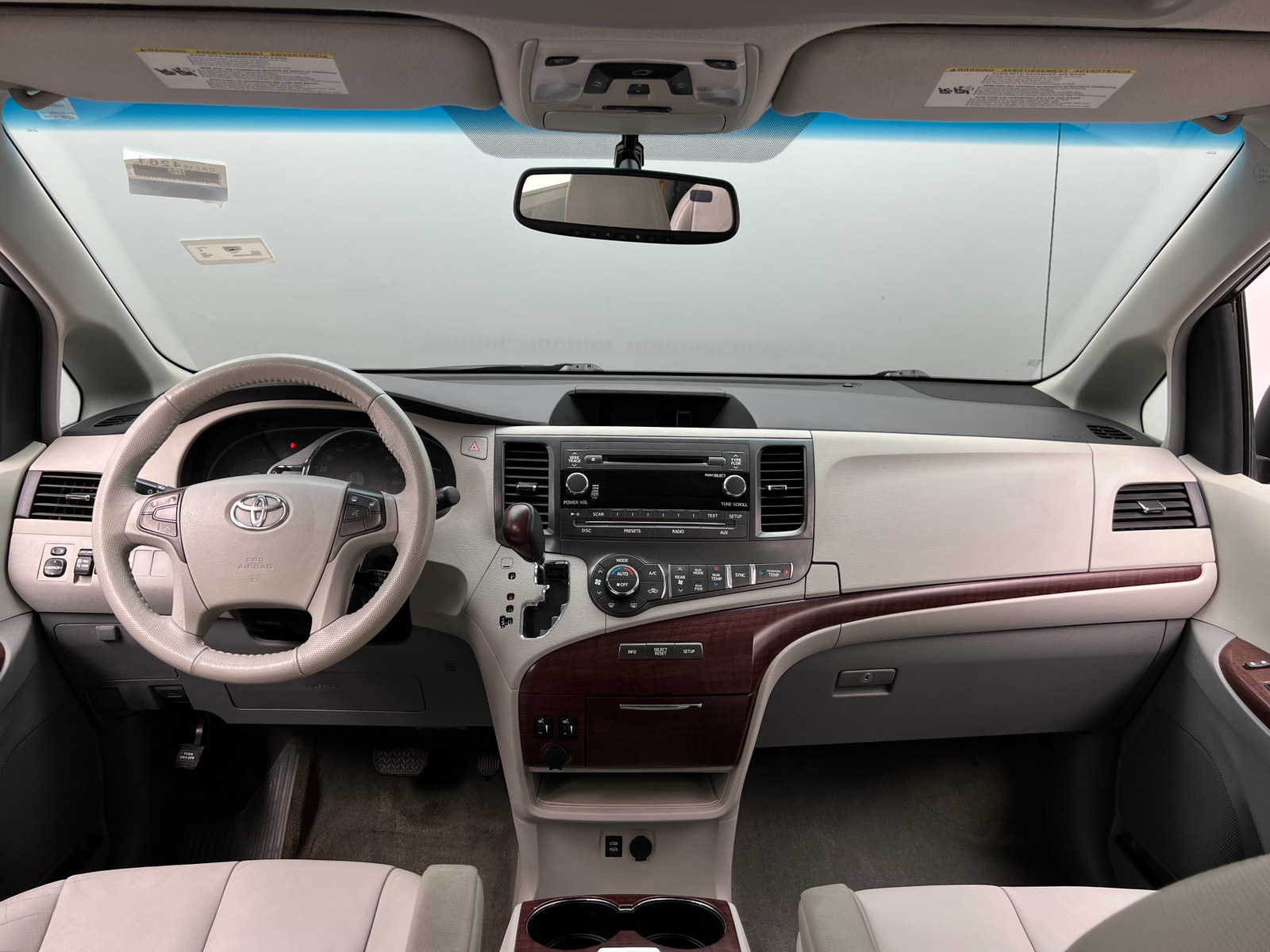 Thumbnail: 2013 Toyota Sienna - 2