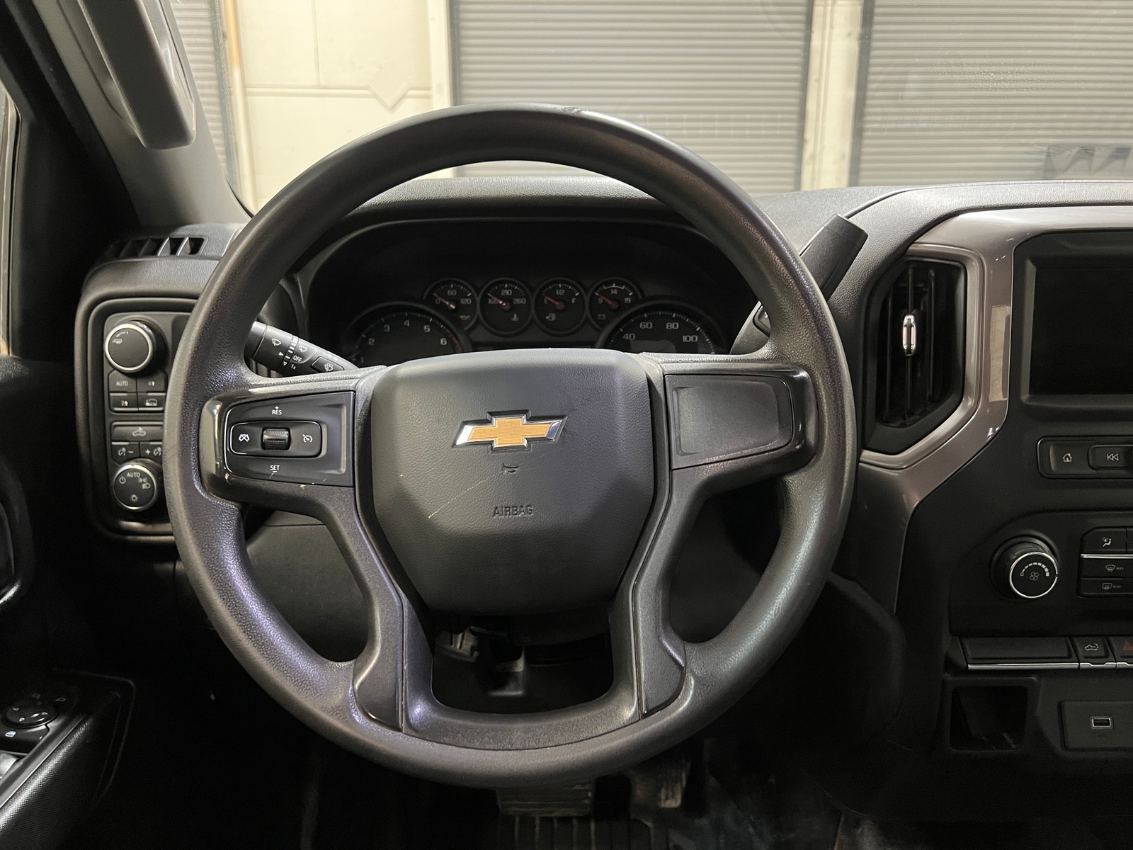 Thumbnail: 2020 Chevrolet Silverado 1500 - 4