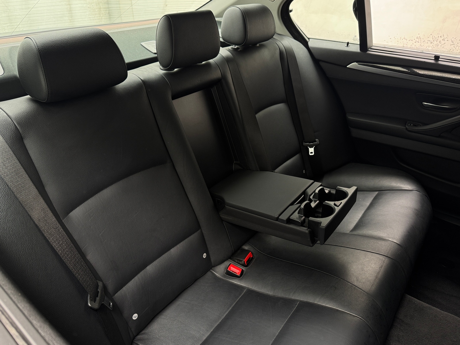 Thumbnail: 2011 BMW 5 Series - 5