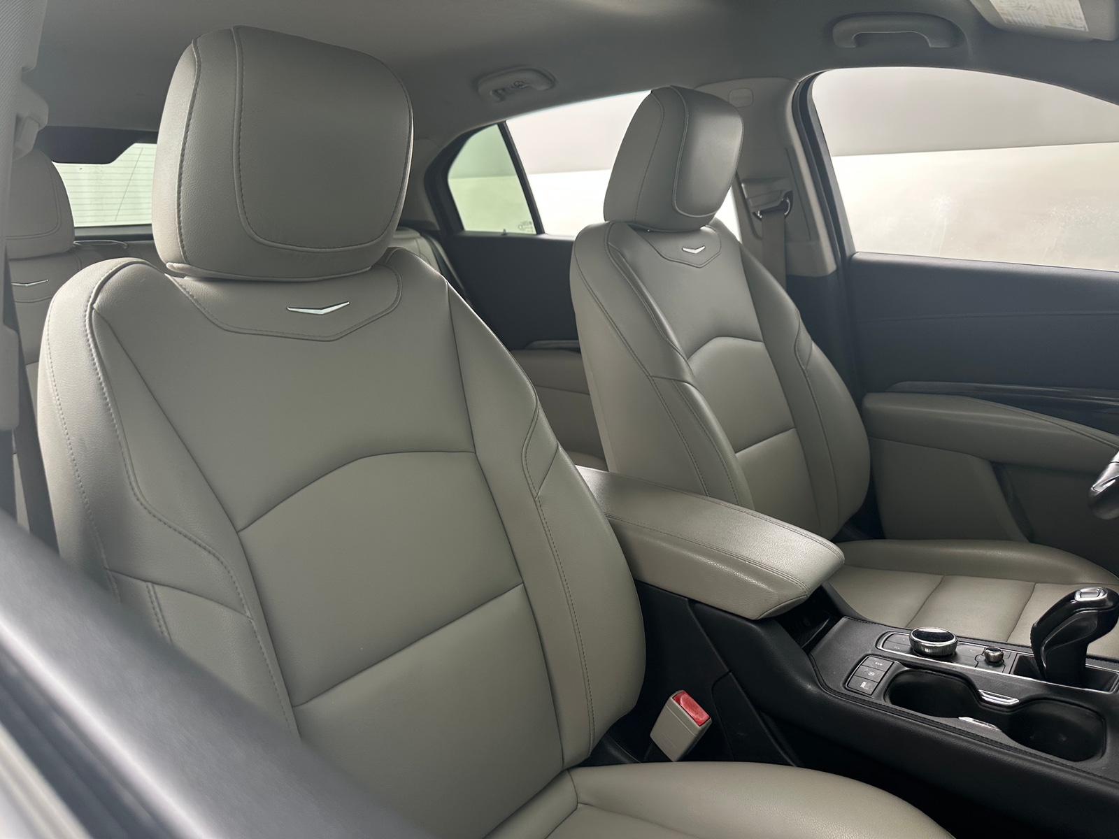 Thumbnail: 2019 Cadillac XT4 - 2