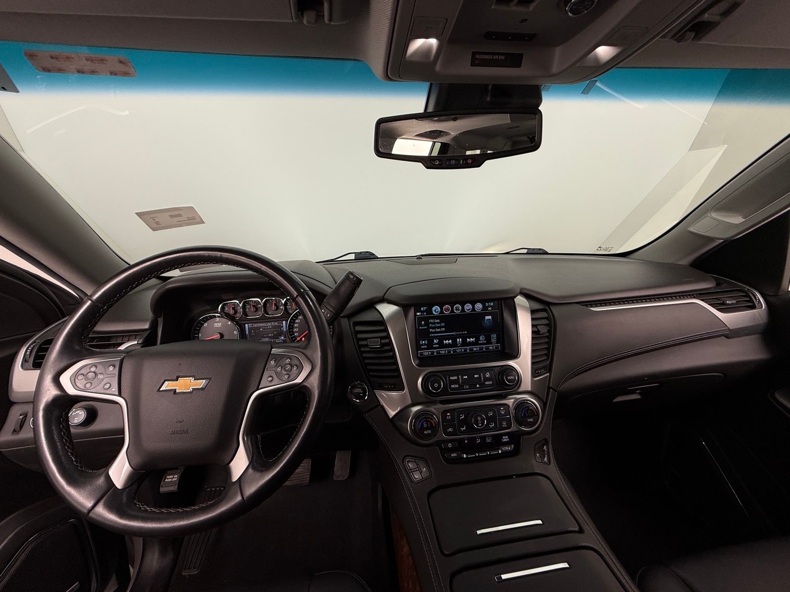 Thumbnail: 2019 Chevrolet Suburban - 2
