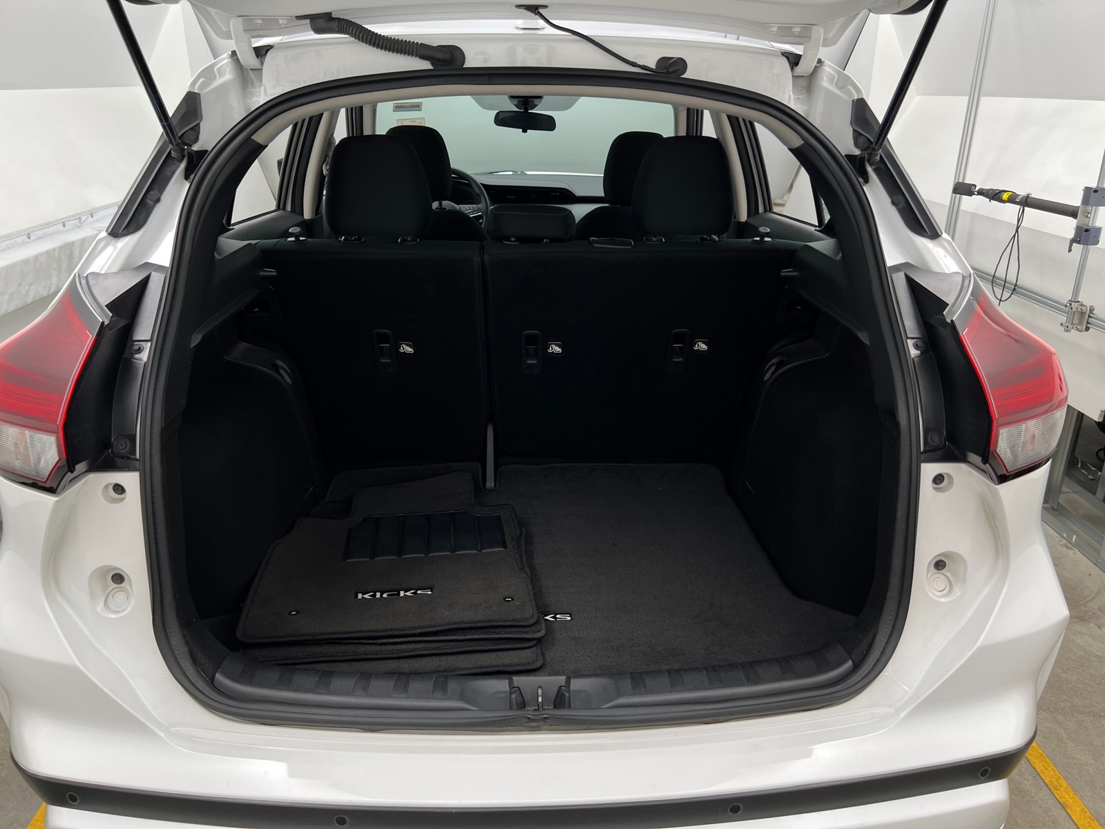 Thumbnail: 2024 Nissan Kicks - 7