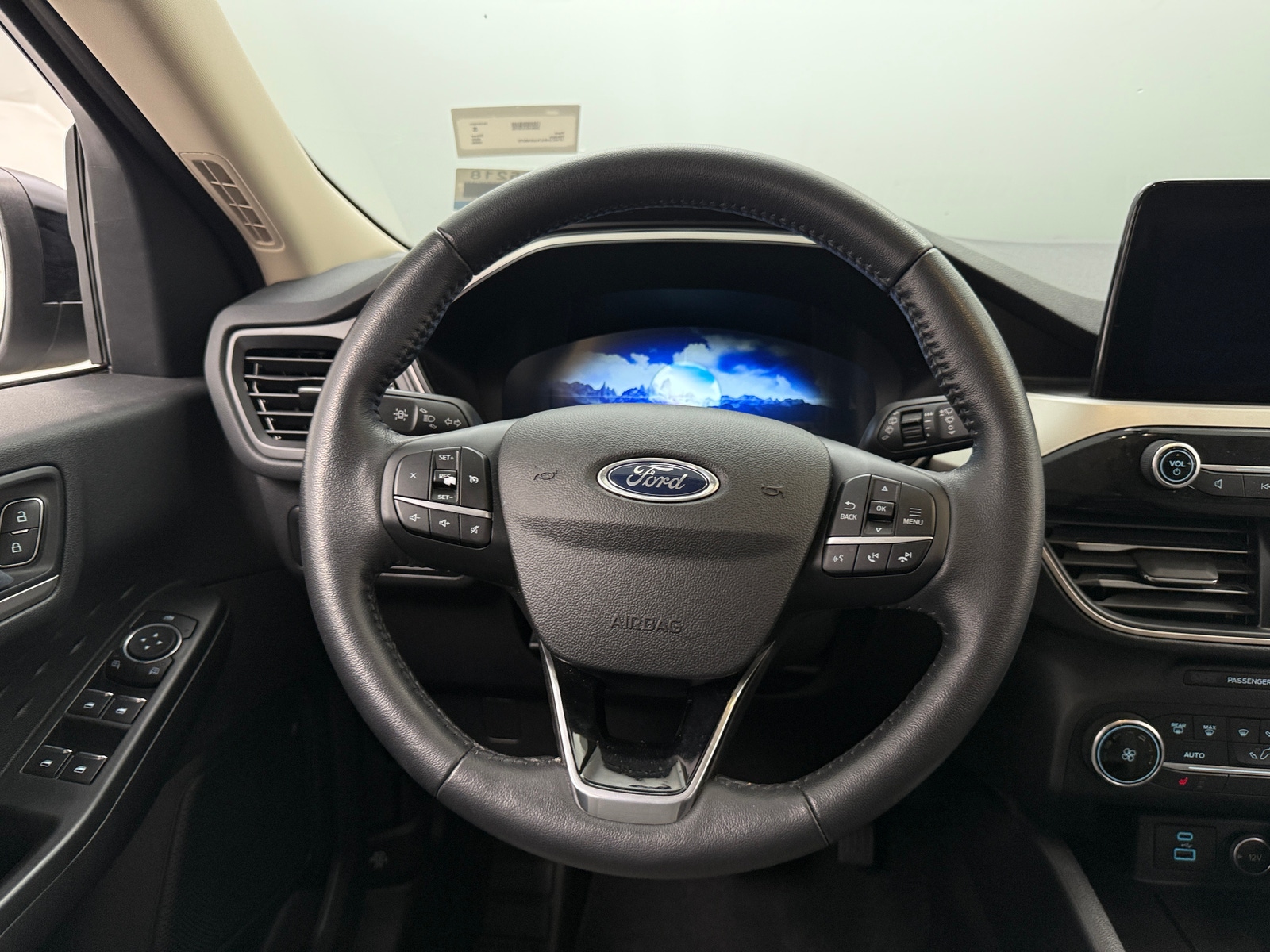 Thumbnail: 2020 Ford Escape - 5