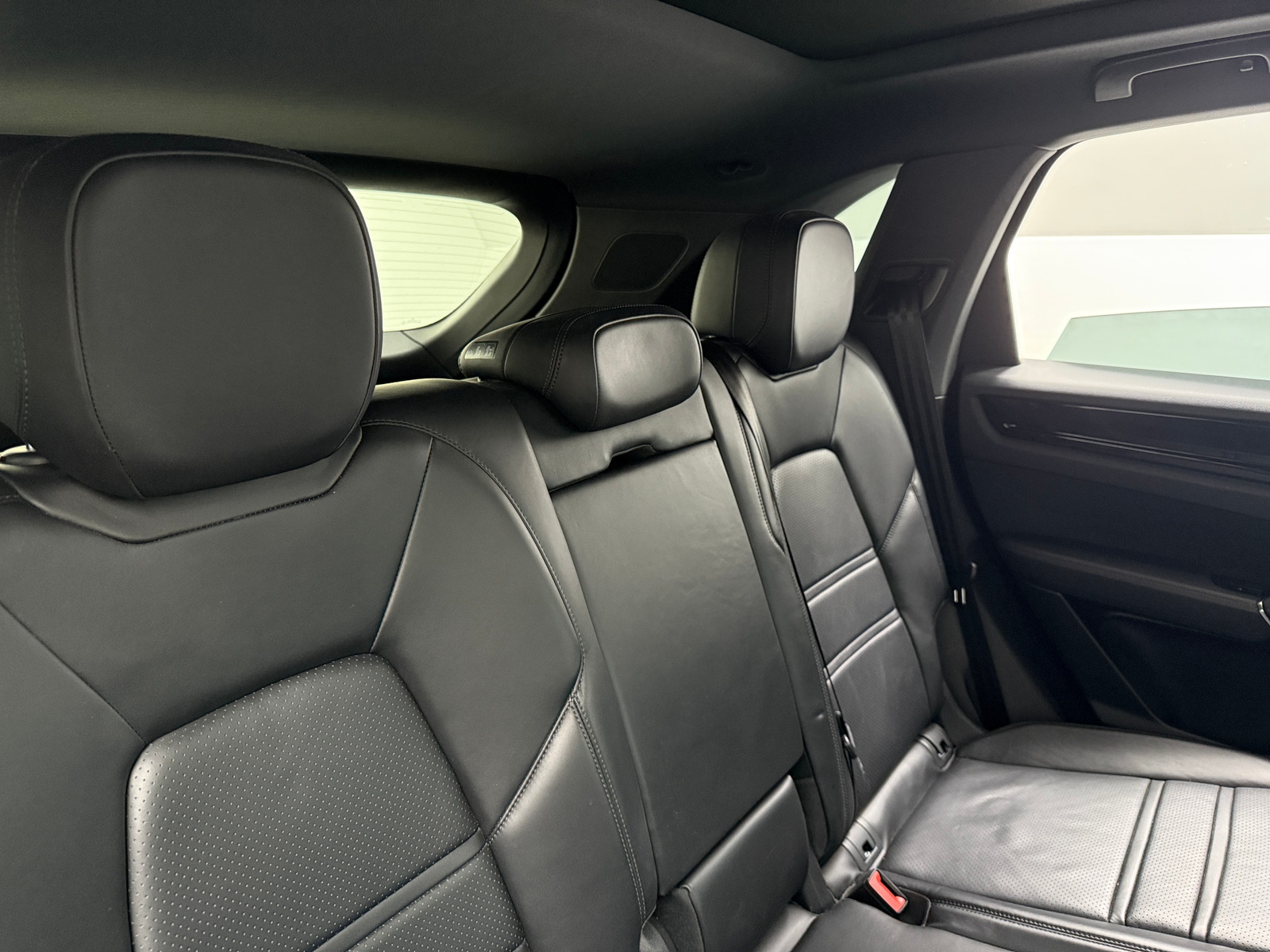 Thumbnail: 2020 Porsche Cayenne - 5