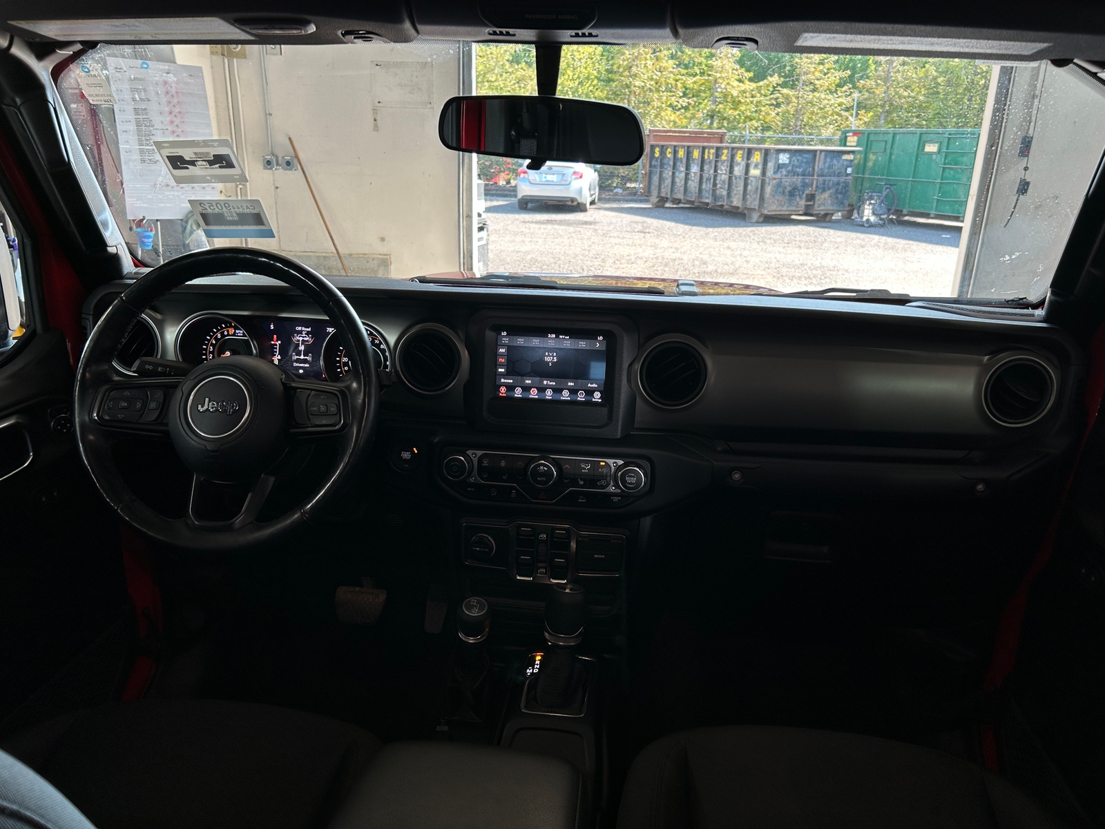 Thumbnail: 2021 Jeep Gladiator - 3
