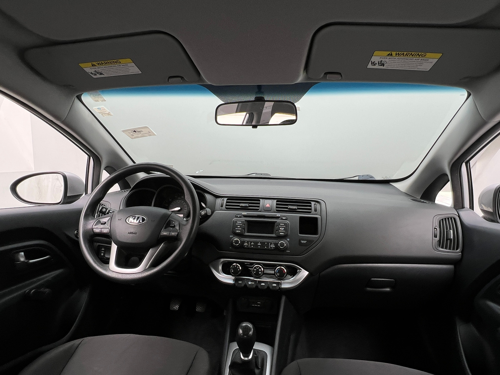Thumbnail: 2015 Kia Rio - 3