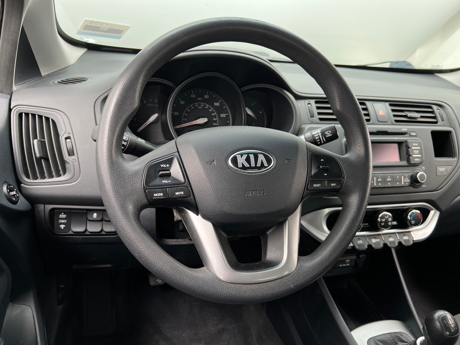 Thumbnail: 2015 Kia Rio - 5