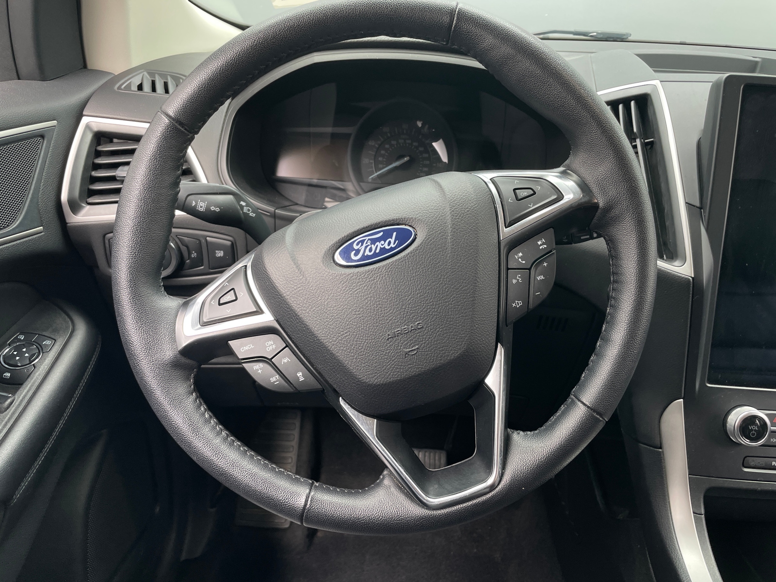 Thumbnail: 2024 Ford Edge - 4