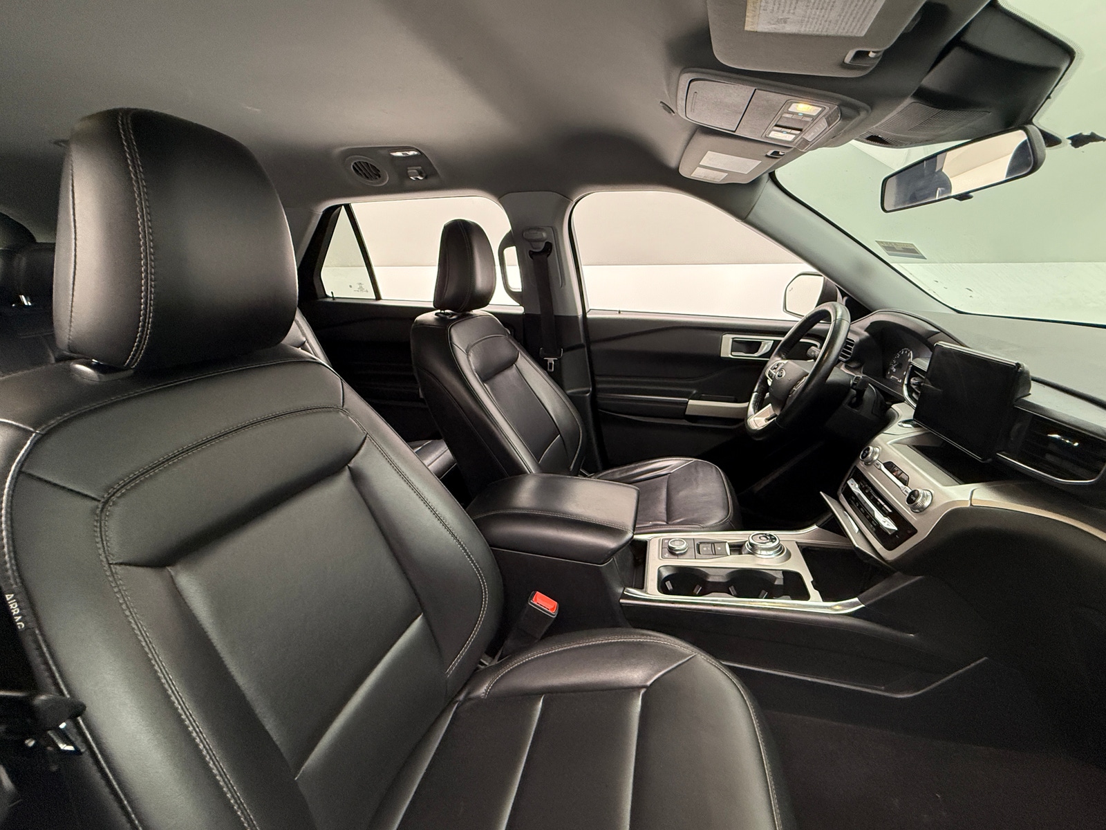 Thumbnail: 2022 Ford Explorer - 2