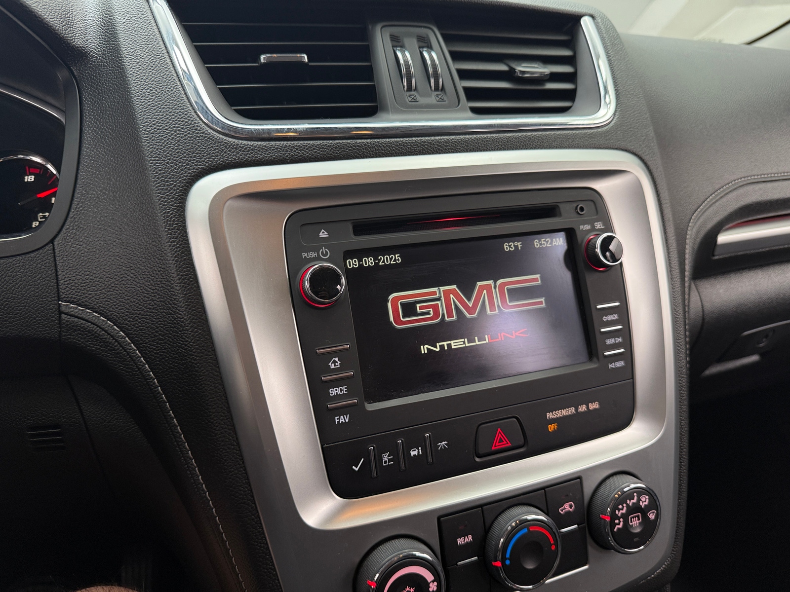 Thumbnail: 2016 GMC Acadia - 4