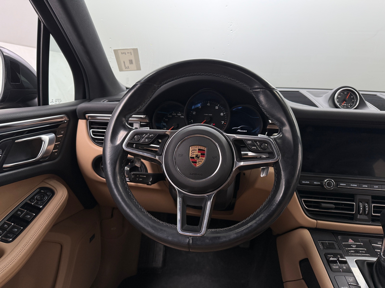 Thumbnail: 2019 Porsche Macan - 5