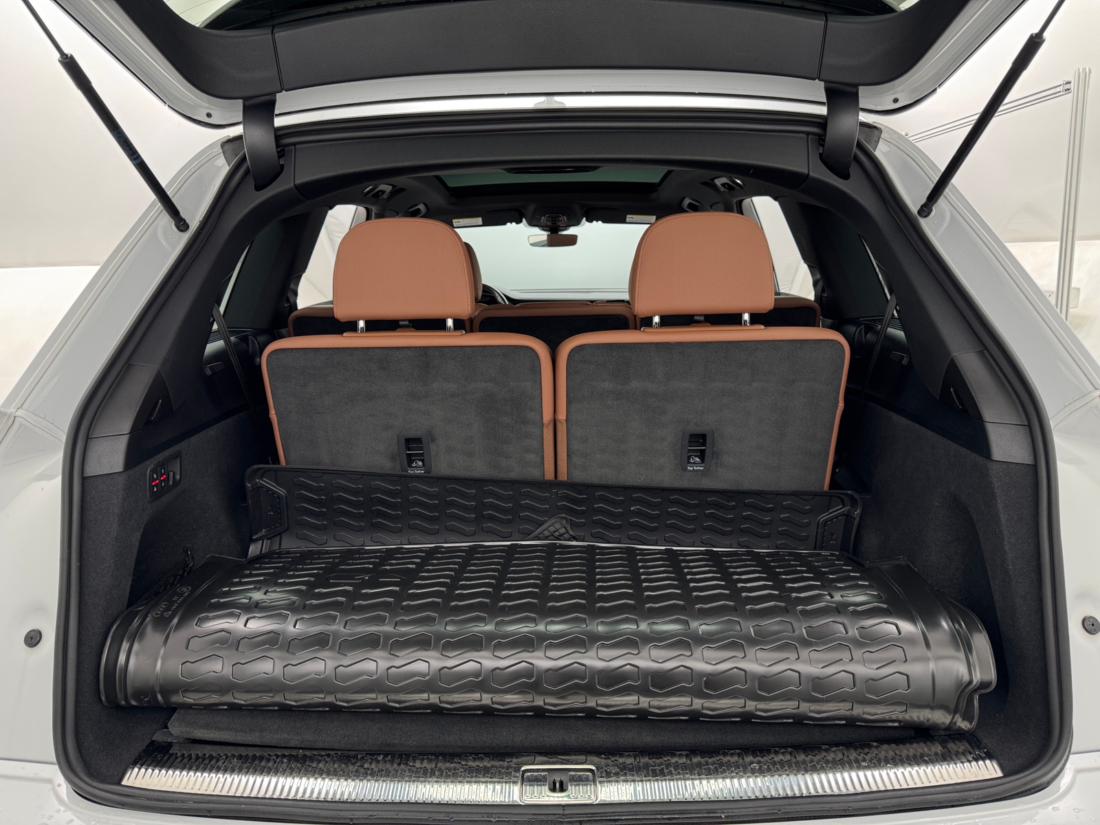 Thumbnail: 2021 Audi Q7 - 6