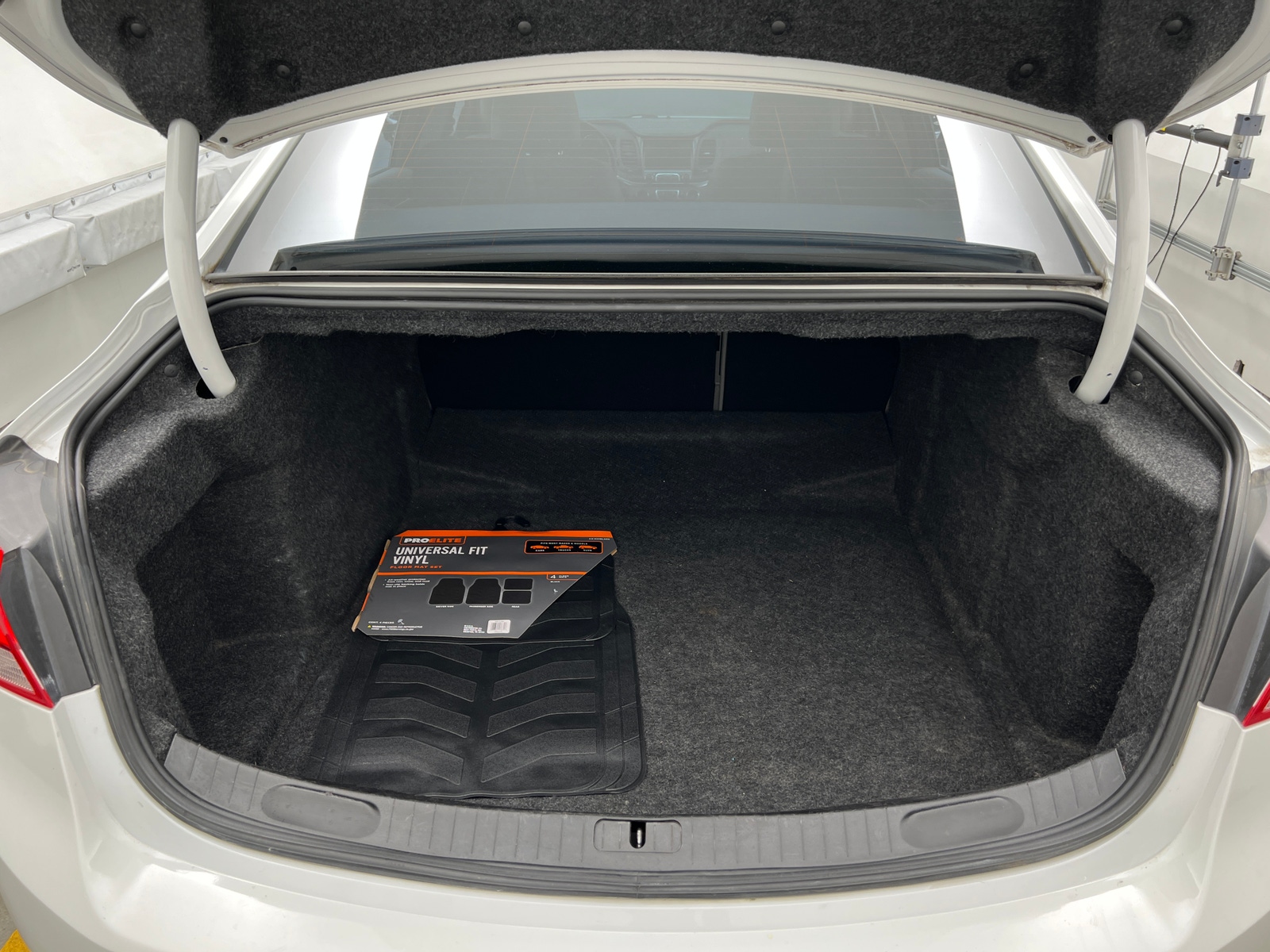 Thumbnail: 2015 Chevrolet Impala - 6
