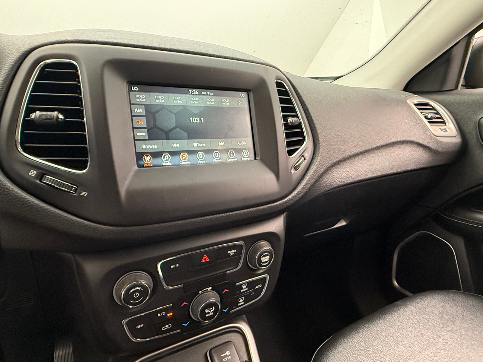 Thumbnail: 2020 Jeep Compass - 4
