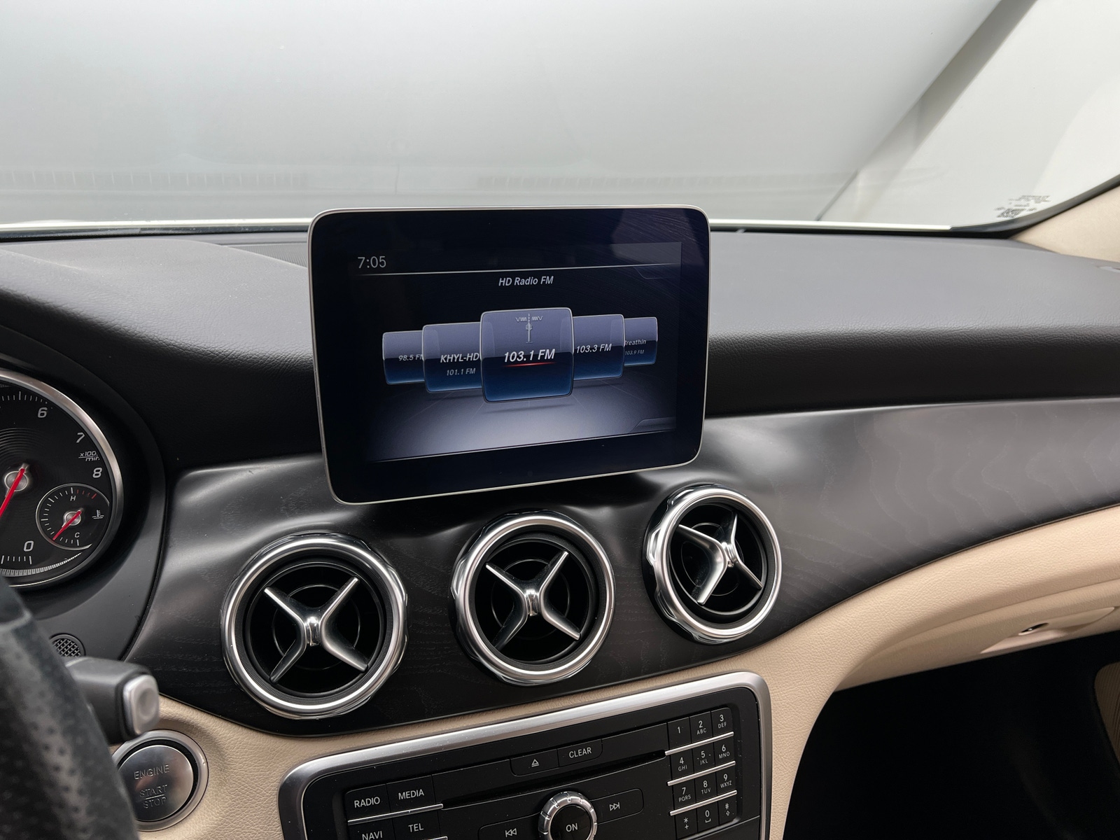 Thumbnail: 2019 Mercedes-Benz GLA - 3