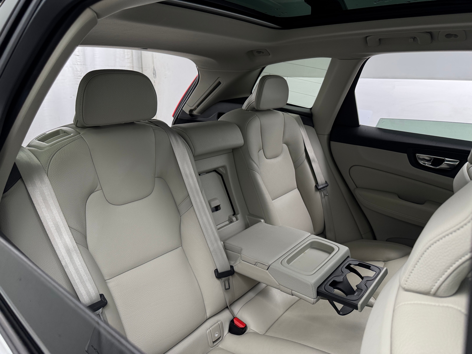Thumbnail: 2020 Volvo XC60 - 5