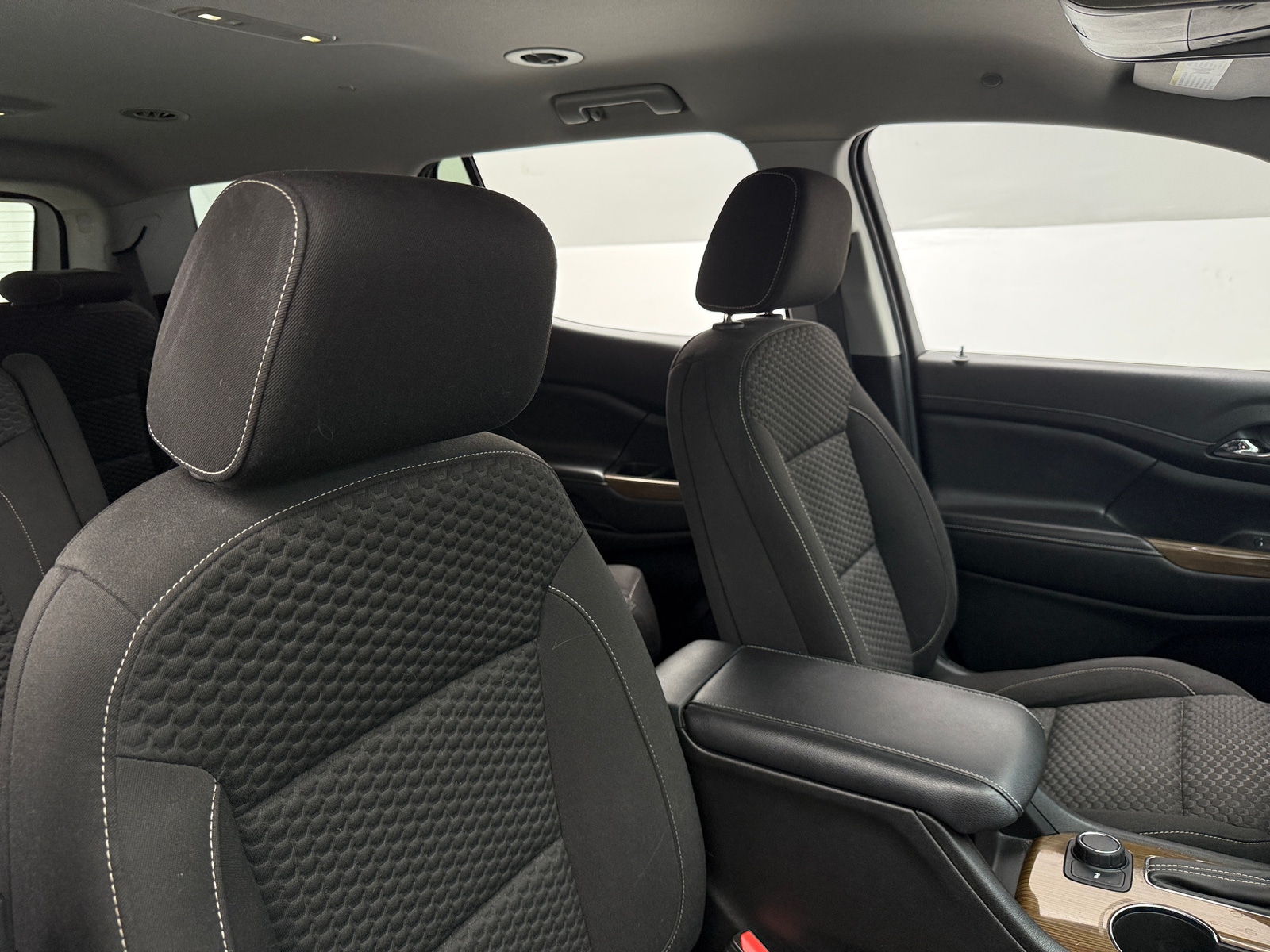 Thumbnail: 2019 GMC Acadia - 2