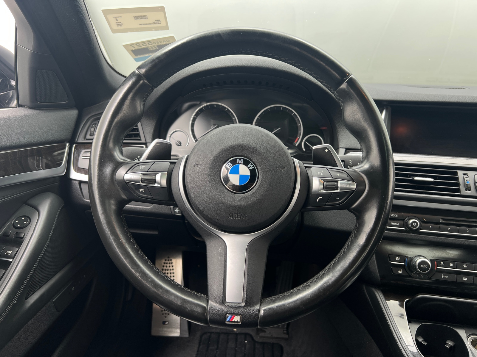 Thumbnail: 2016 BMW 5 Series - 4