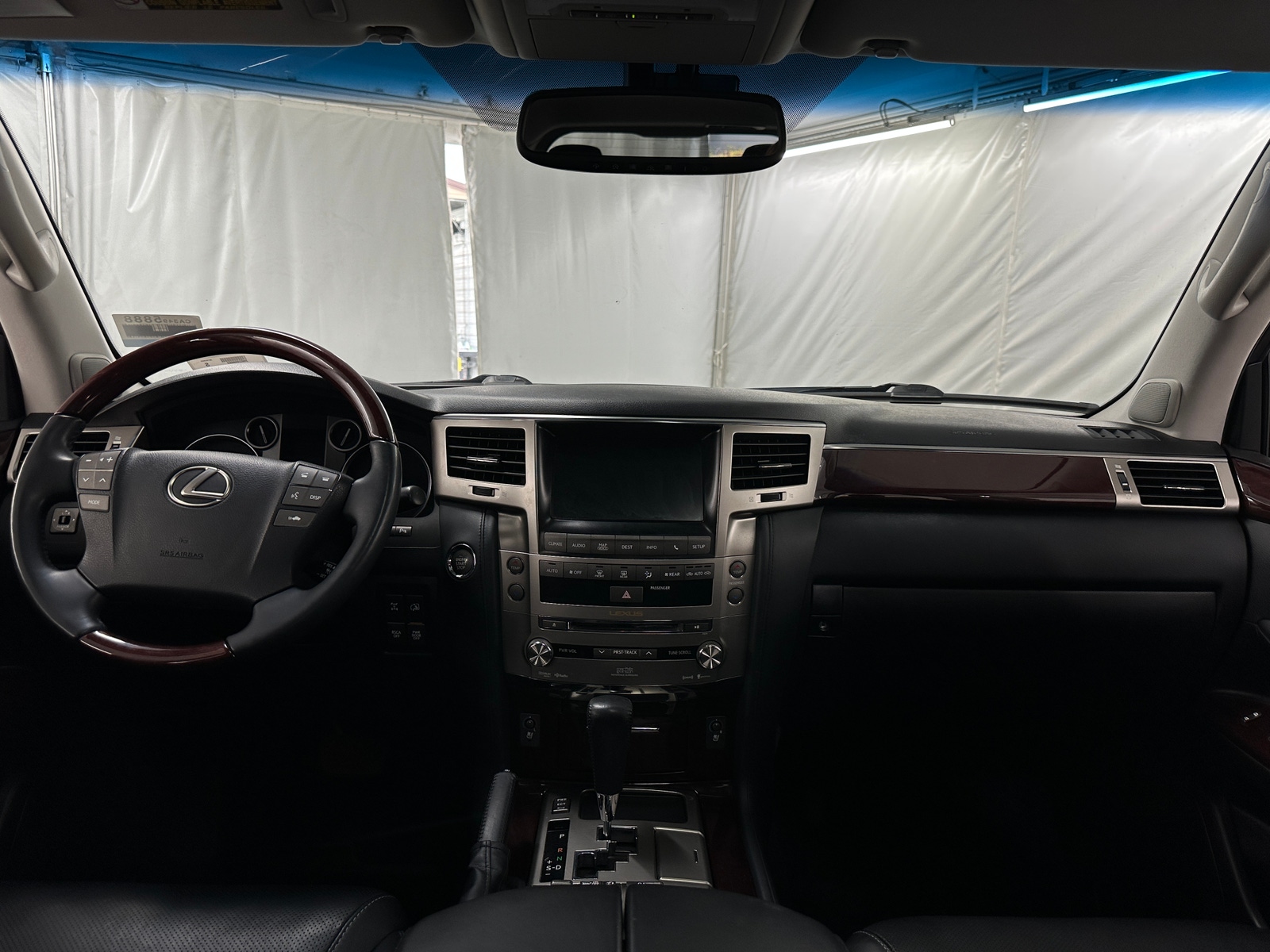 Thumbnail: 2013 Lexus LX - 2