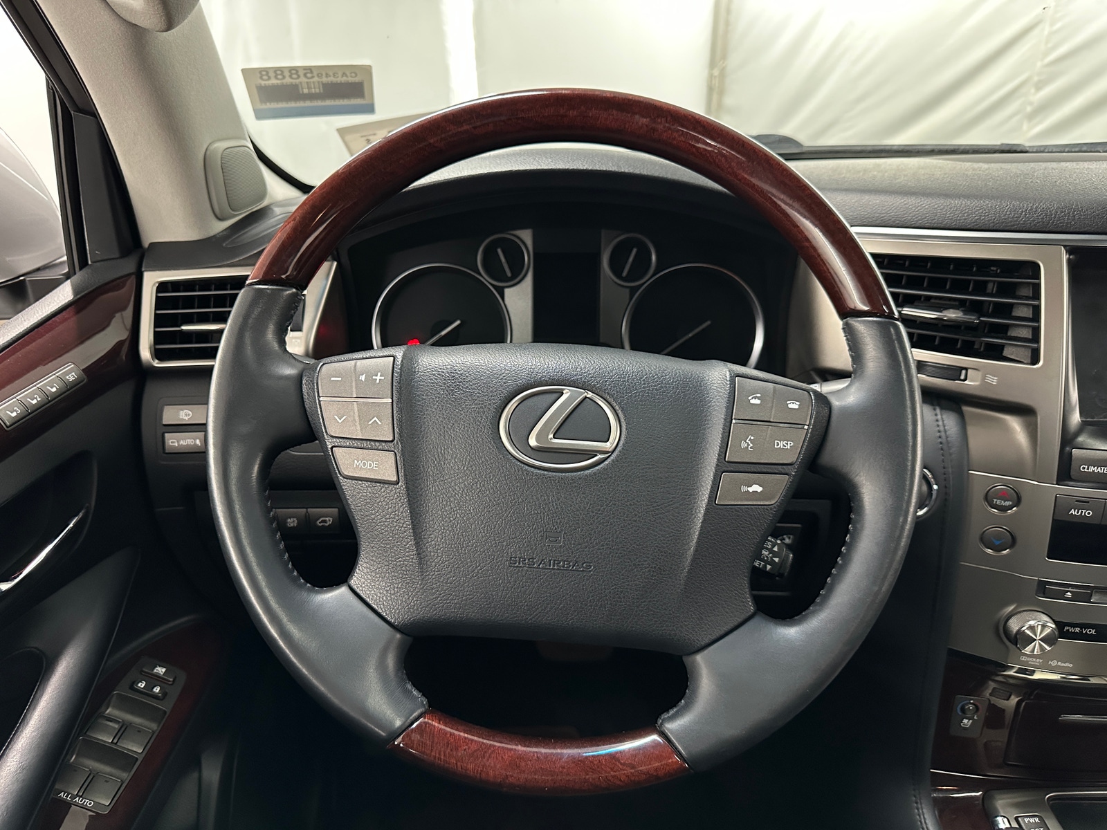 Thumbnail: 2013 Lexus LX - 4