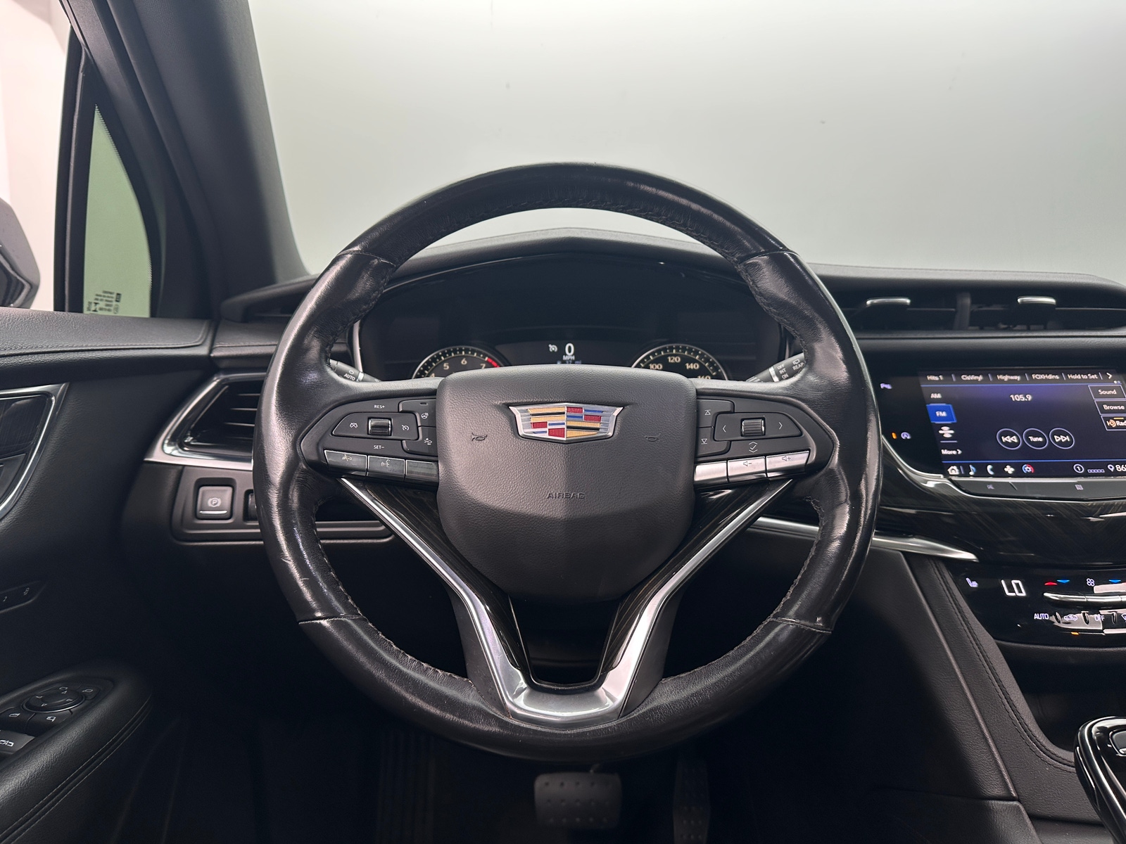 Thumbnail: 2020 Cadillac XT6 - 4