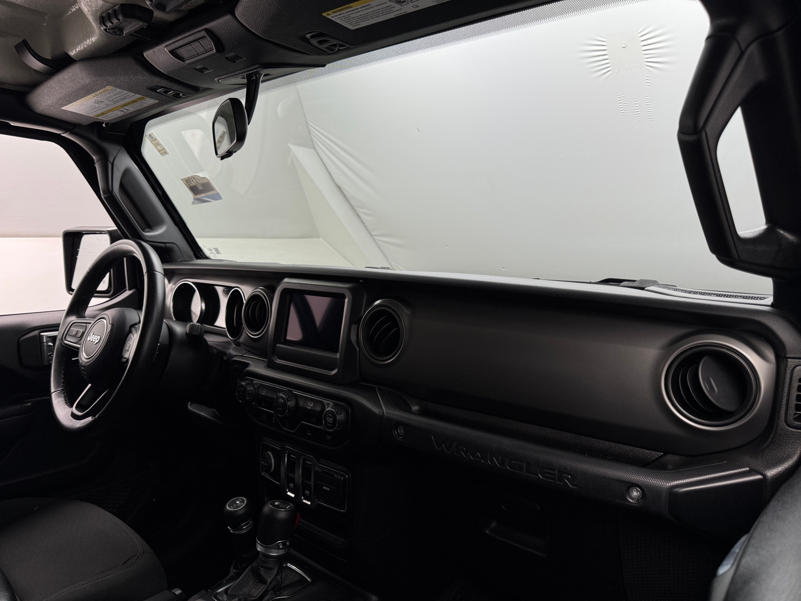 Thumbnail: 2022 Jeep Wrangler - 3