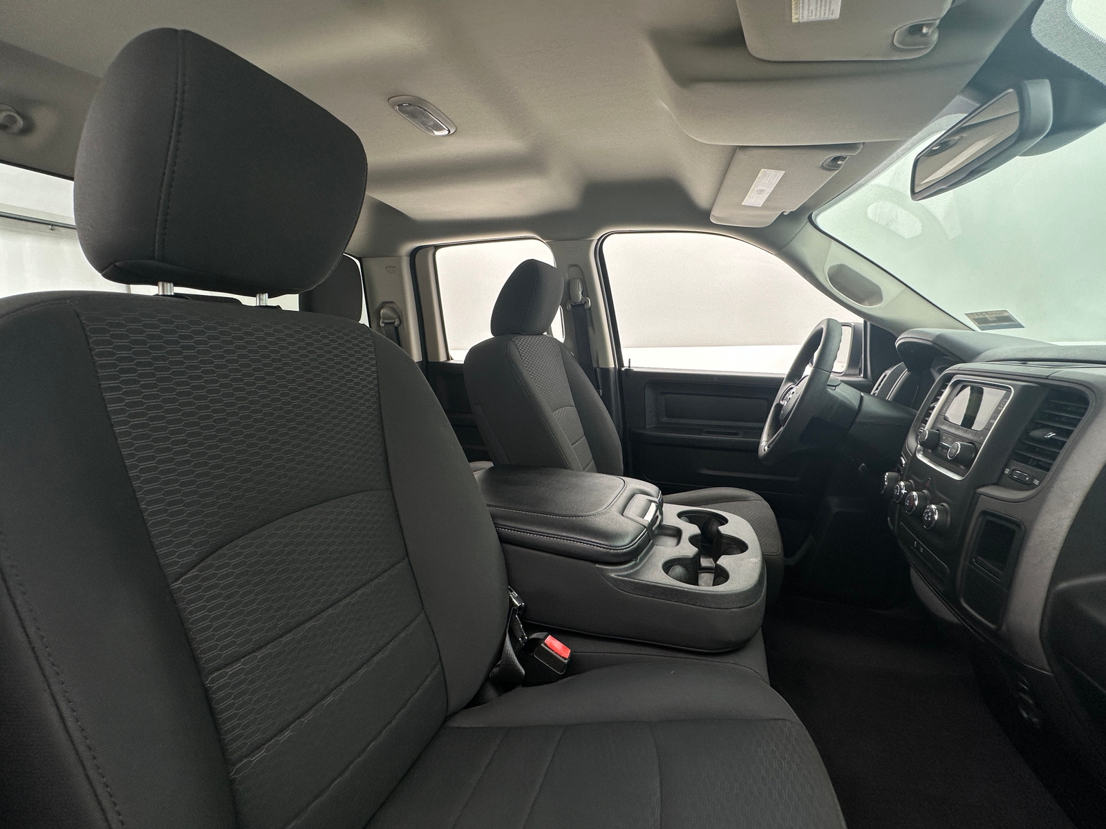 Thumbnail: 2019 RAM 1500 Classic - 2