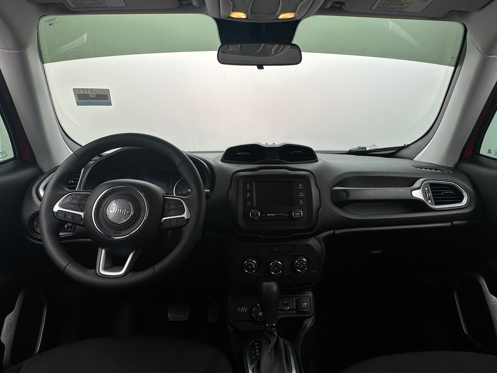 Thumbnail: 2018 Jeep Renegade - 3