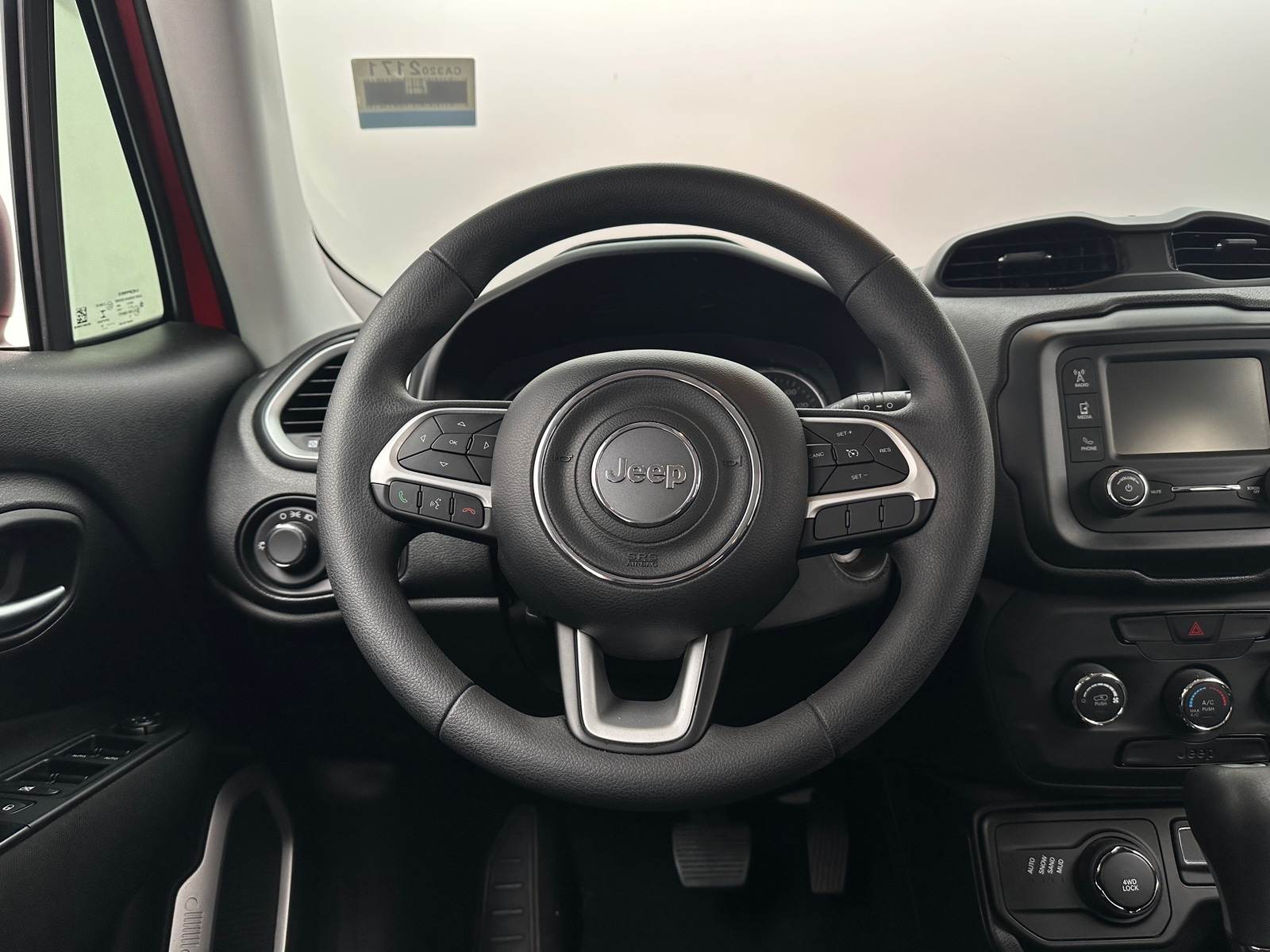 Thumbnail: 2018 Jeep Renegade - 5