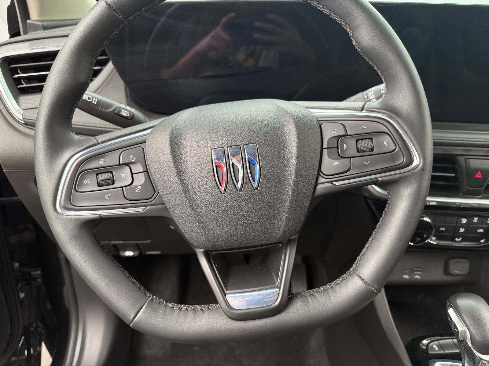 Thumbnail: 2024 Buick Encore GX - 4
