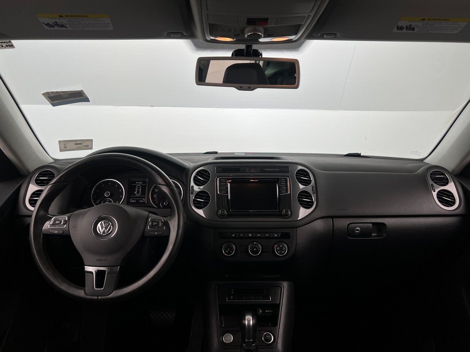 Thumbnail: 2017 Volkswagen Tiguan - 2