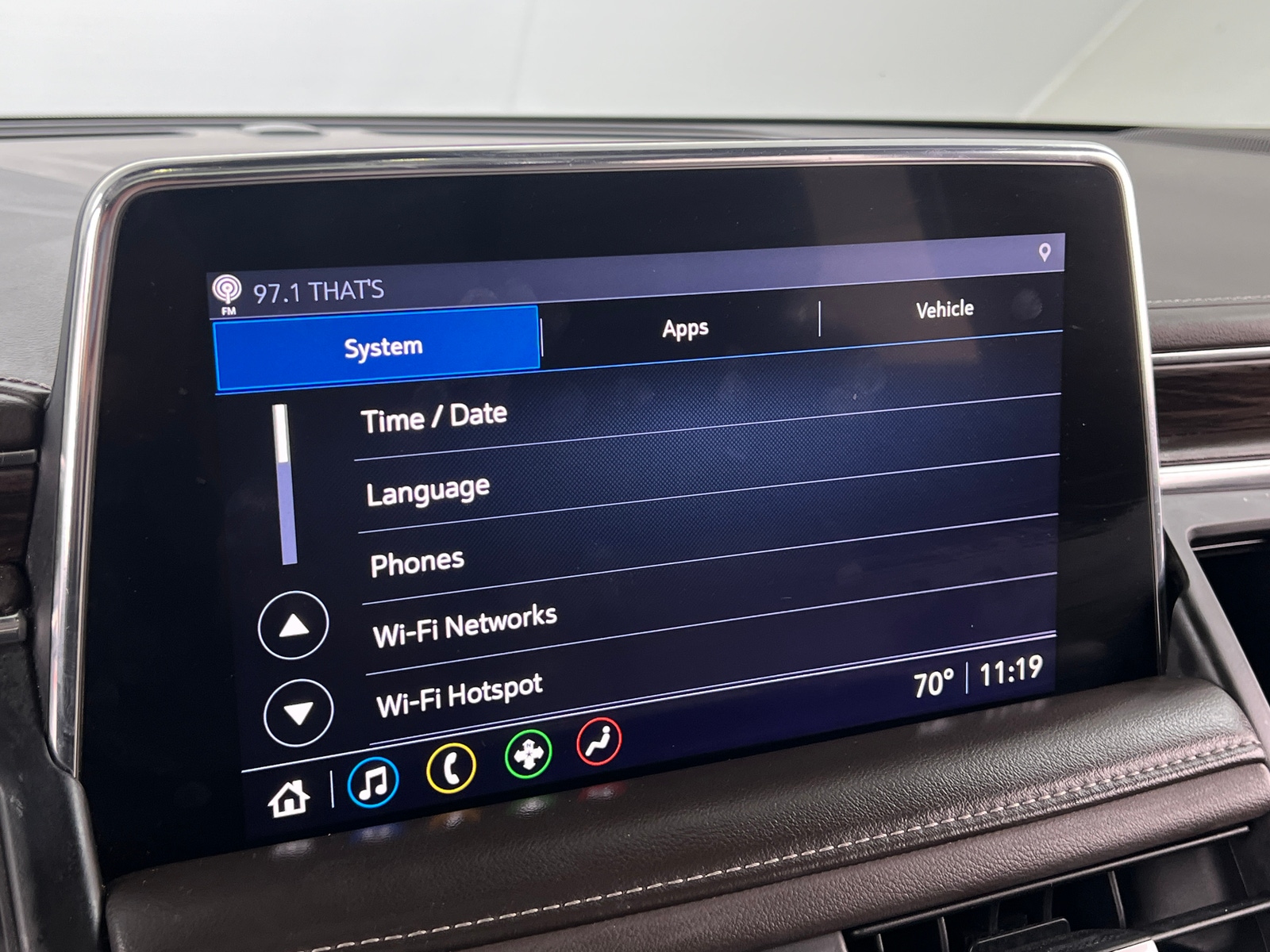 Thumbnail: 2021 Chevrolet Suburban - 3