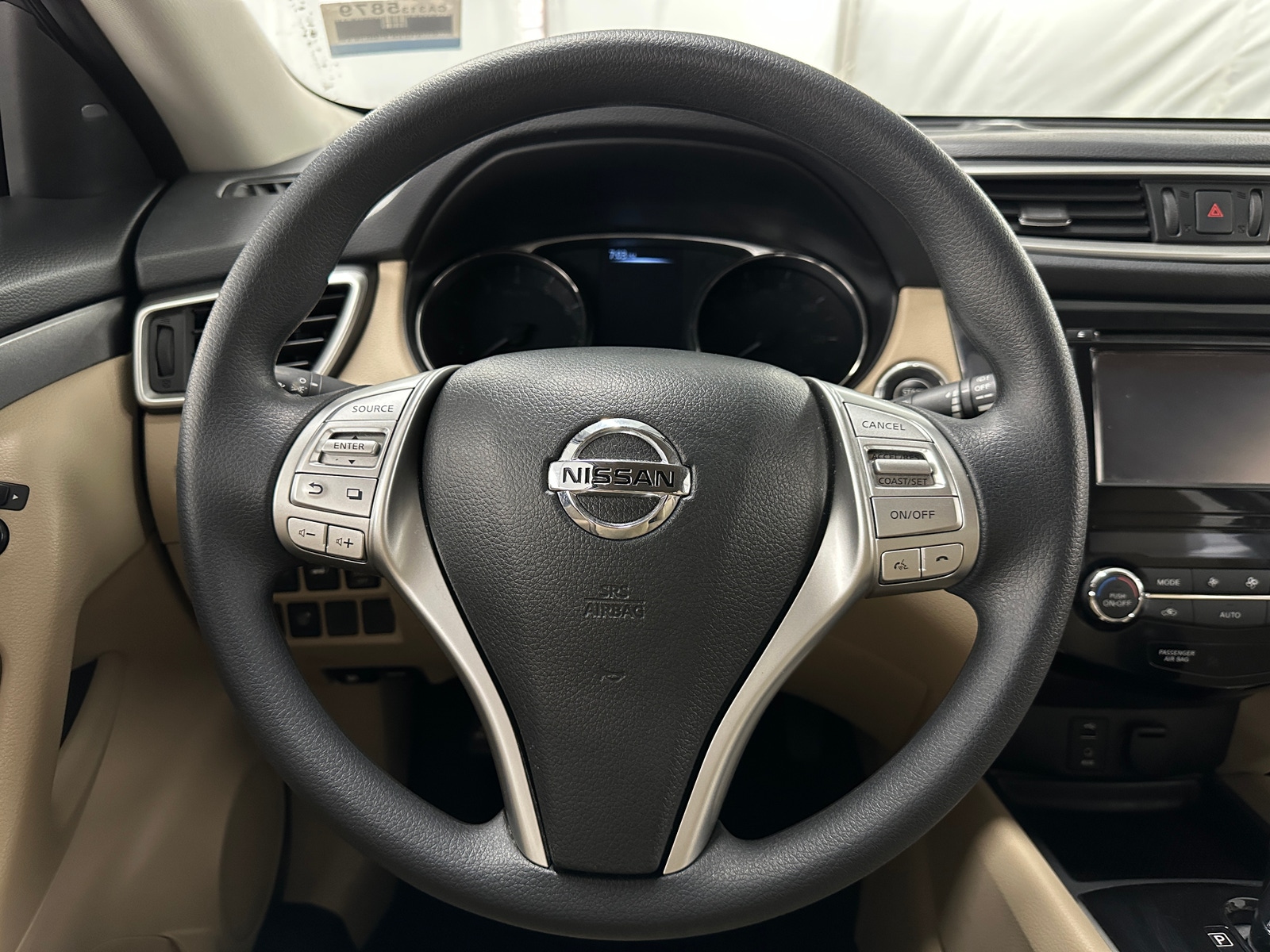 Thumbnail: 2016 Nissan Rogue - 5