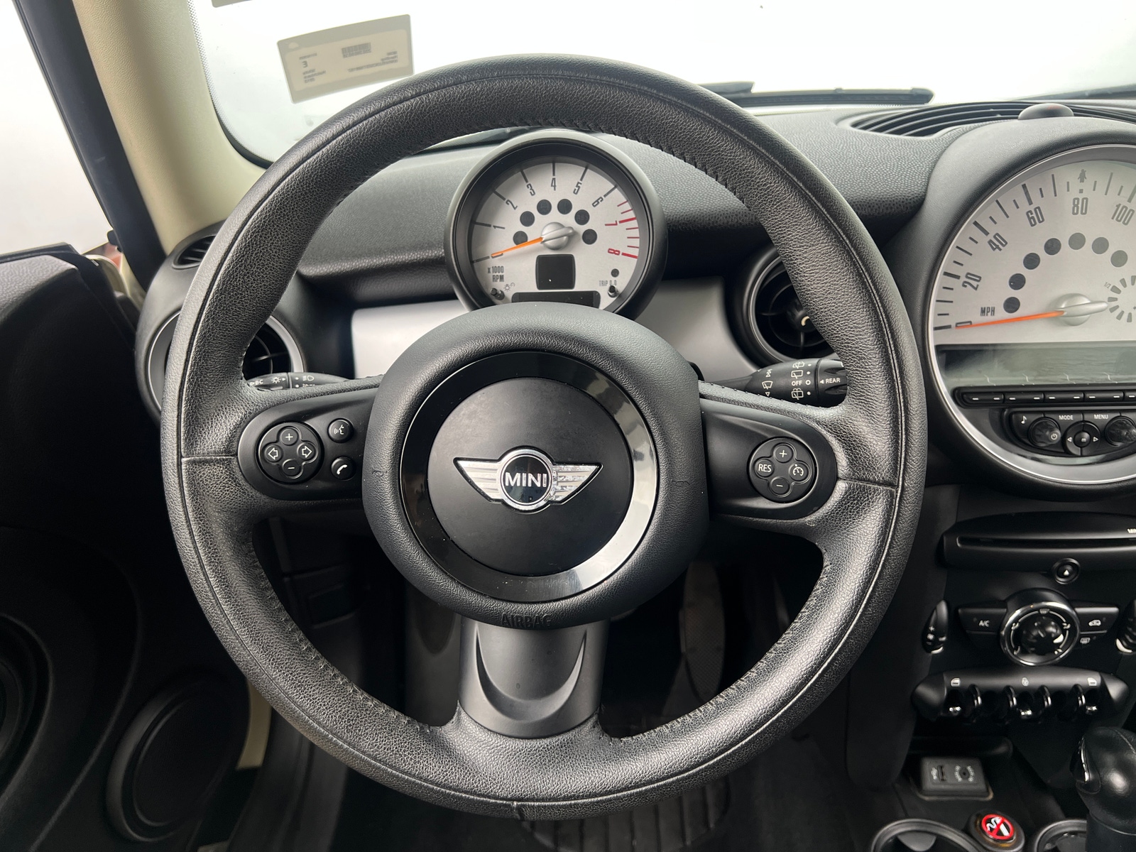 Thumbnail: 2013 MINI Cooper Hardtop - 4