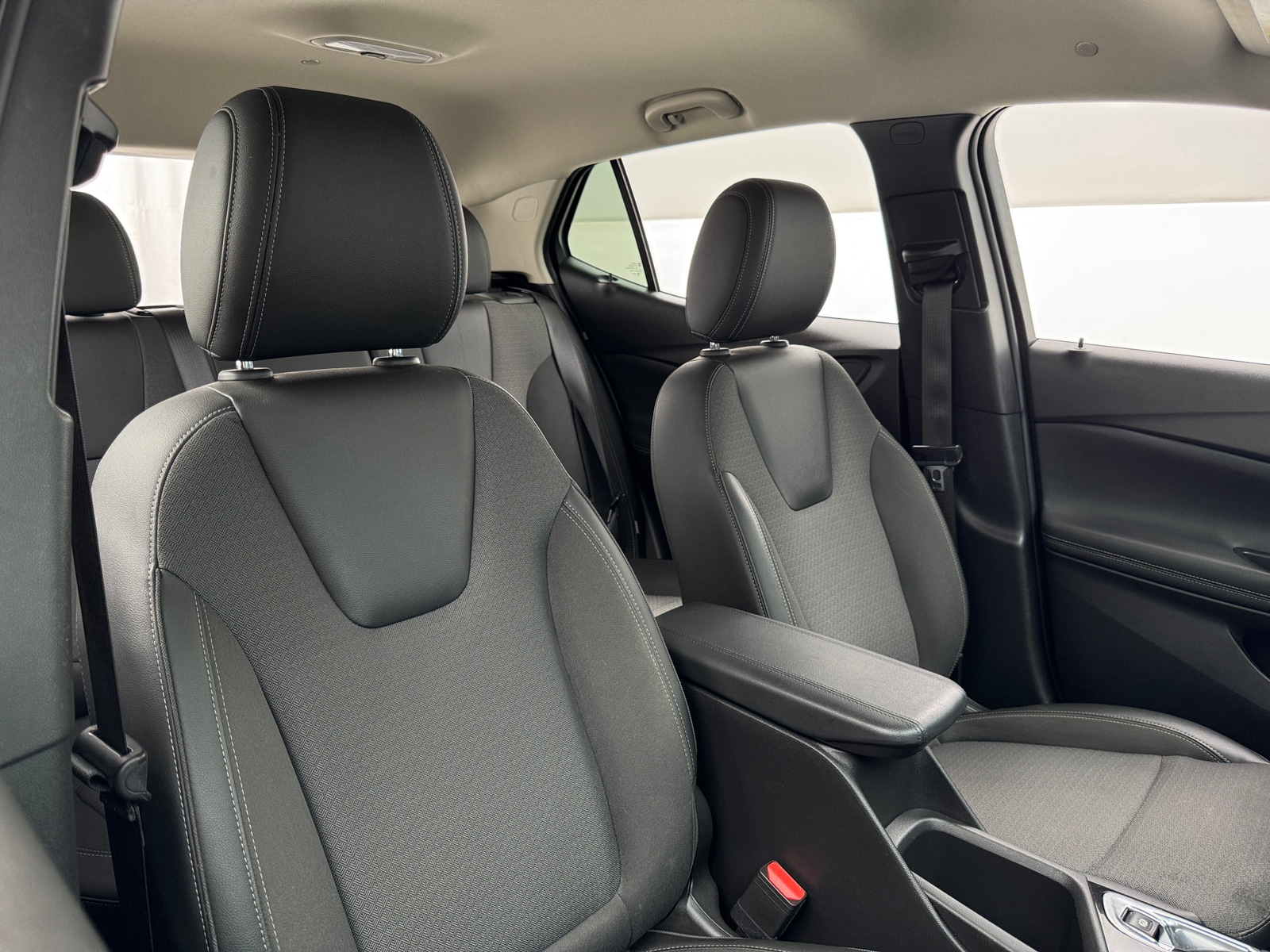 Thumbnail: 2023 Buick Encore GX - 2