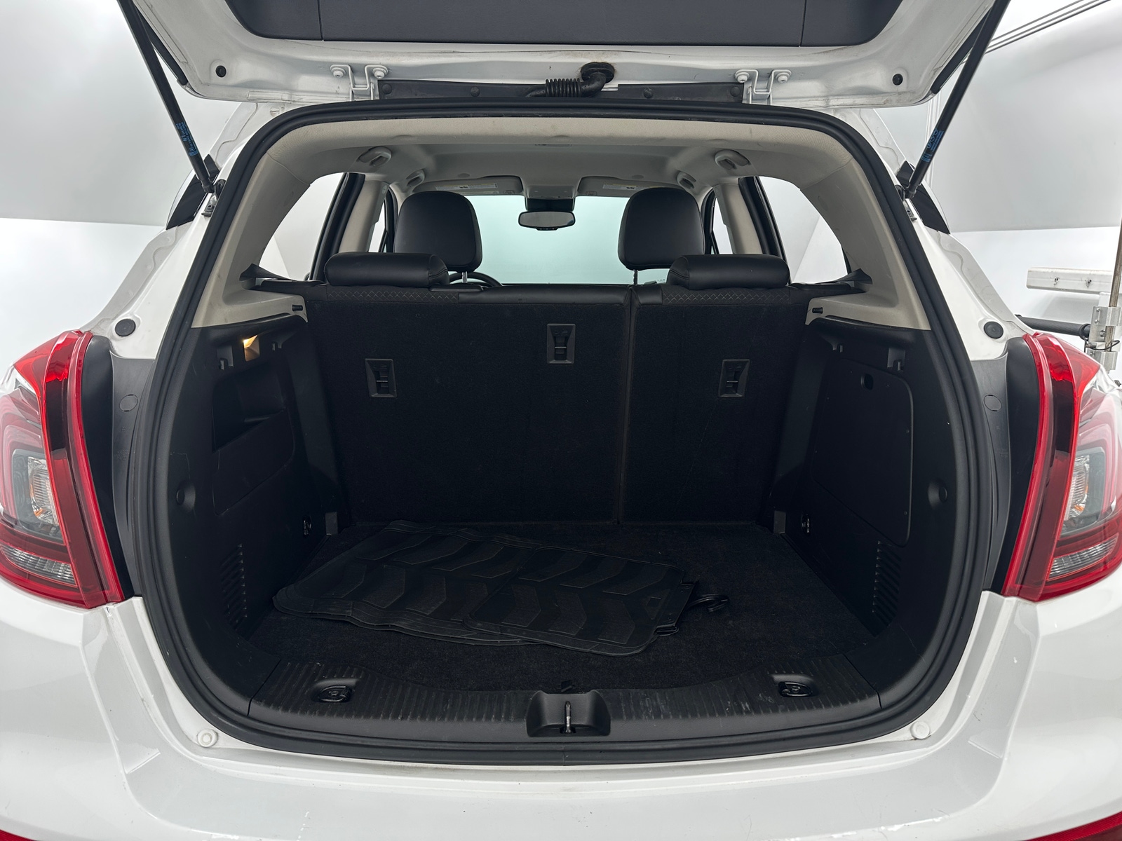Thumbnail: 2020 Buick Encore - 7
