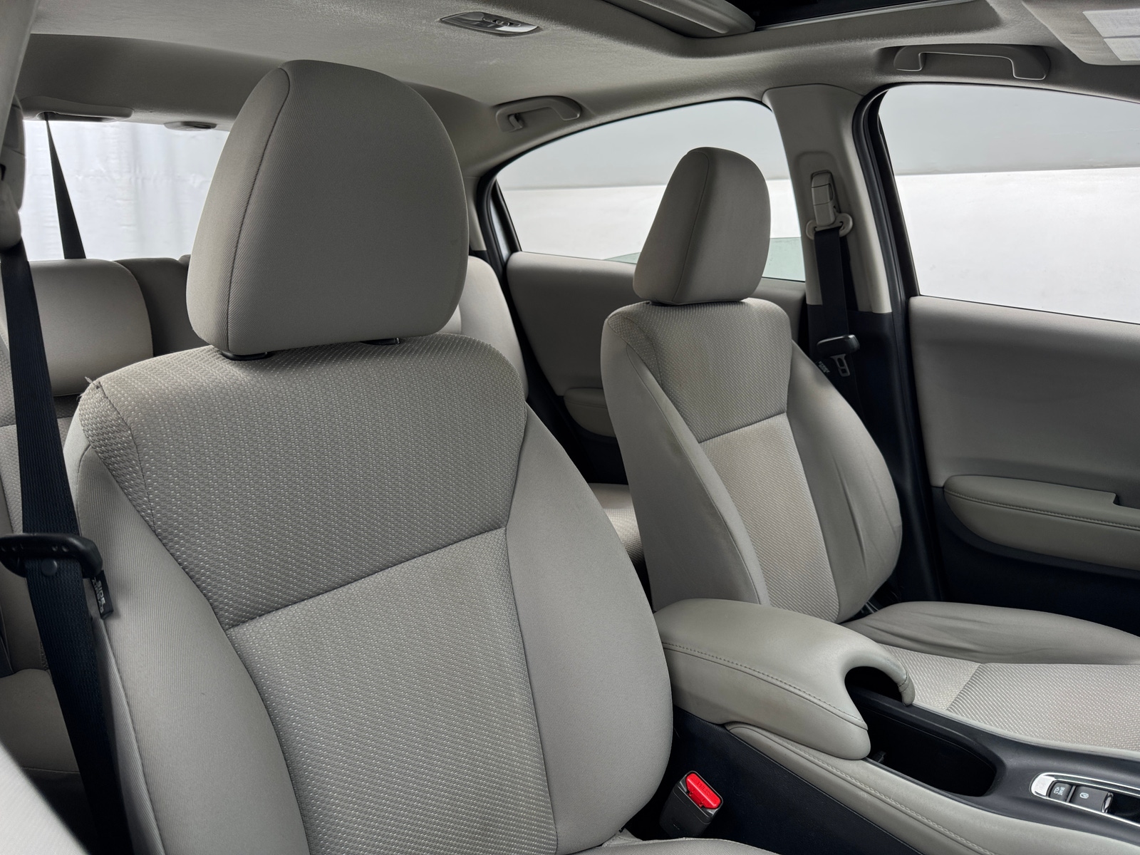 Thumbnail: 2017 Honda HR-V - 2