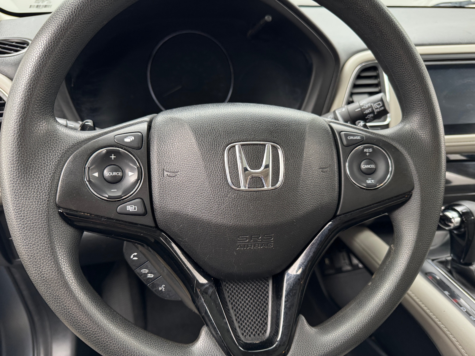 Thumbnail: 2017 Honda HR-V - 5