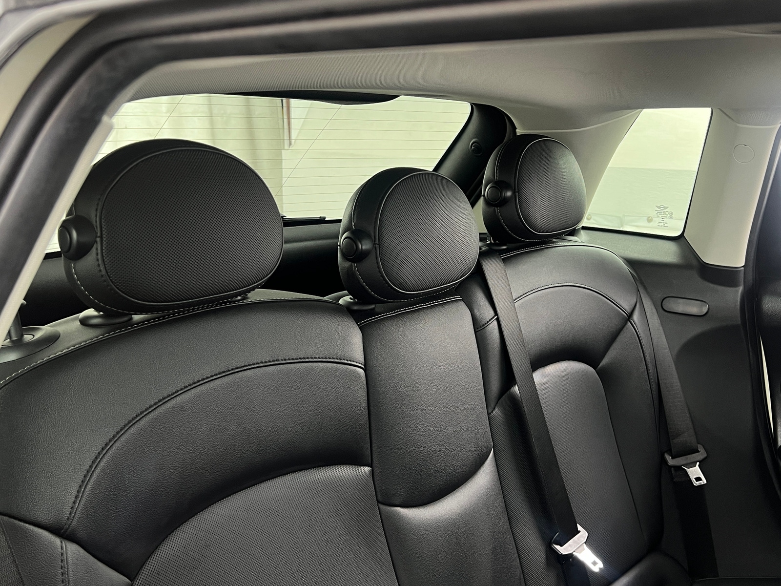 Thumbnail: 2023 MINI Cooper Hardtop - 5