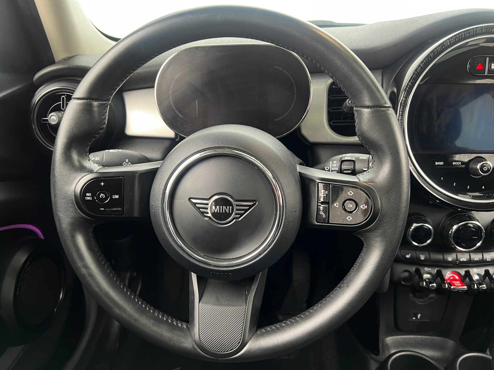 Thumbnail: 2023 MINI Cooper Hardtop - 4