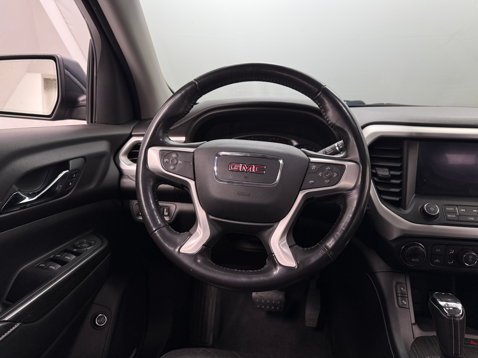Thumbnail: 2019 GMC Acadia - 4