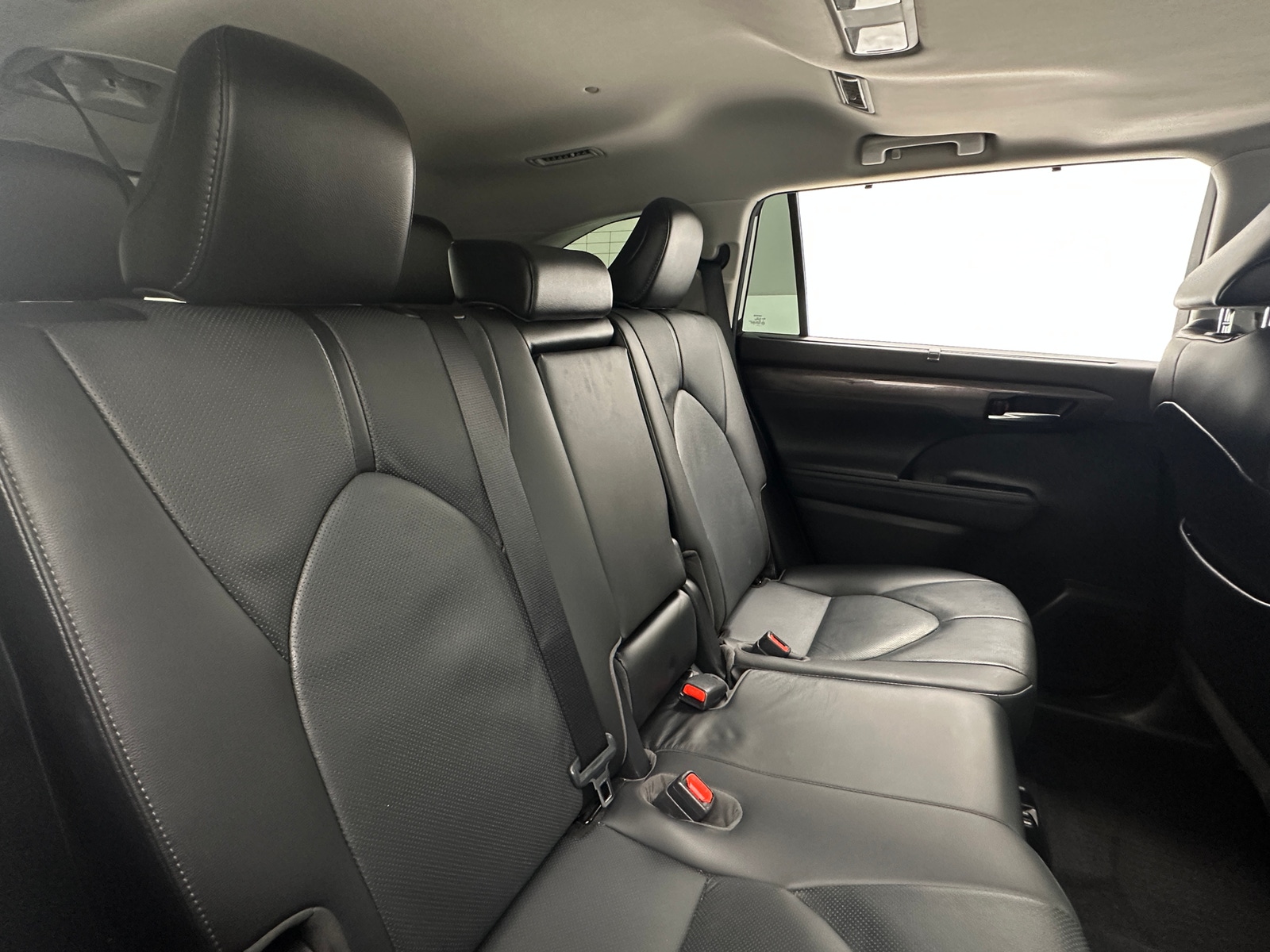 Thumbnail: 2021 Toyota Highlander - 6