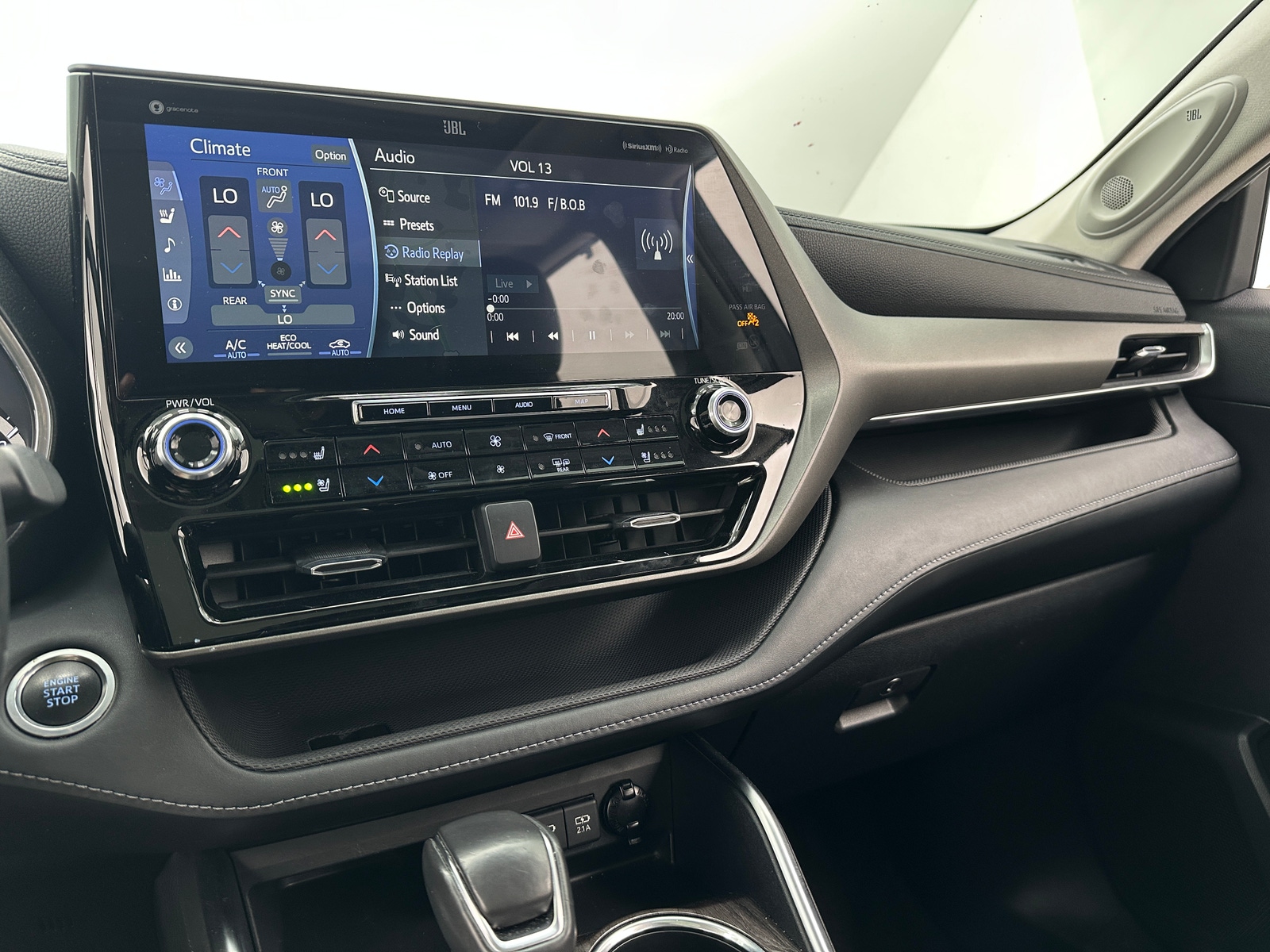 Thumbnail: 2021 Toyota Highlander - 4