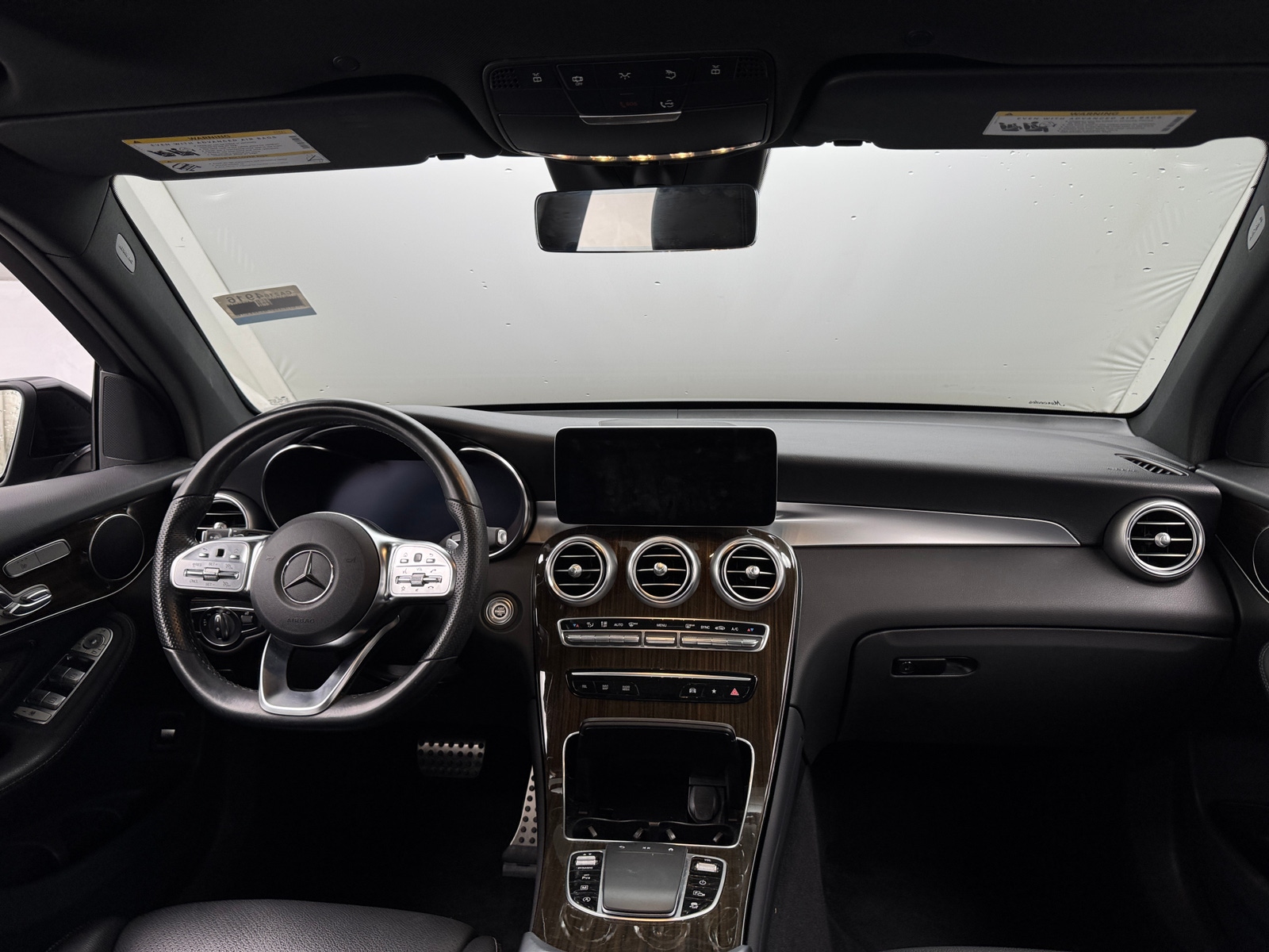 Thumbnail: 2022 Mercedes-Benz GLC - 2