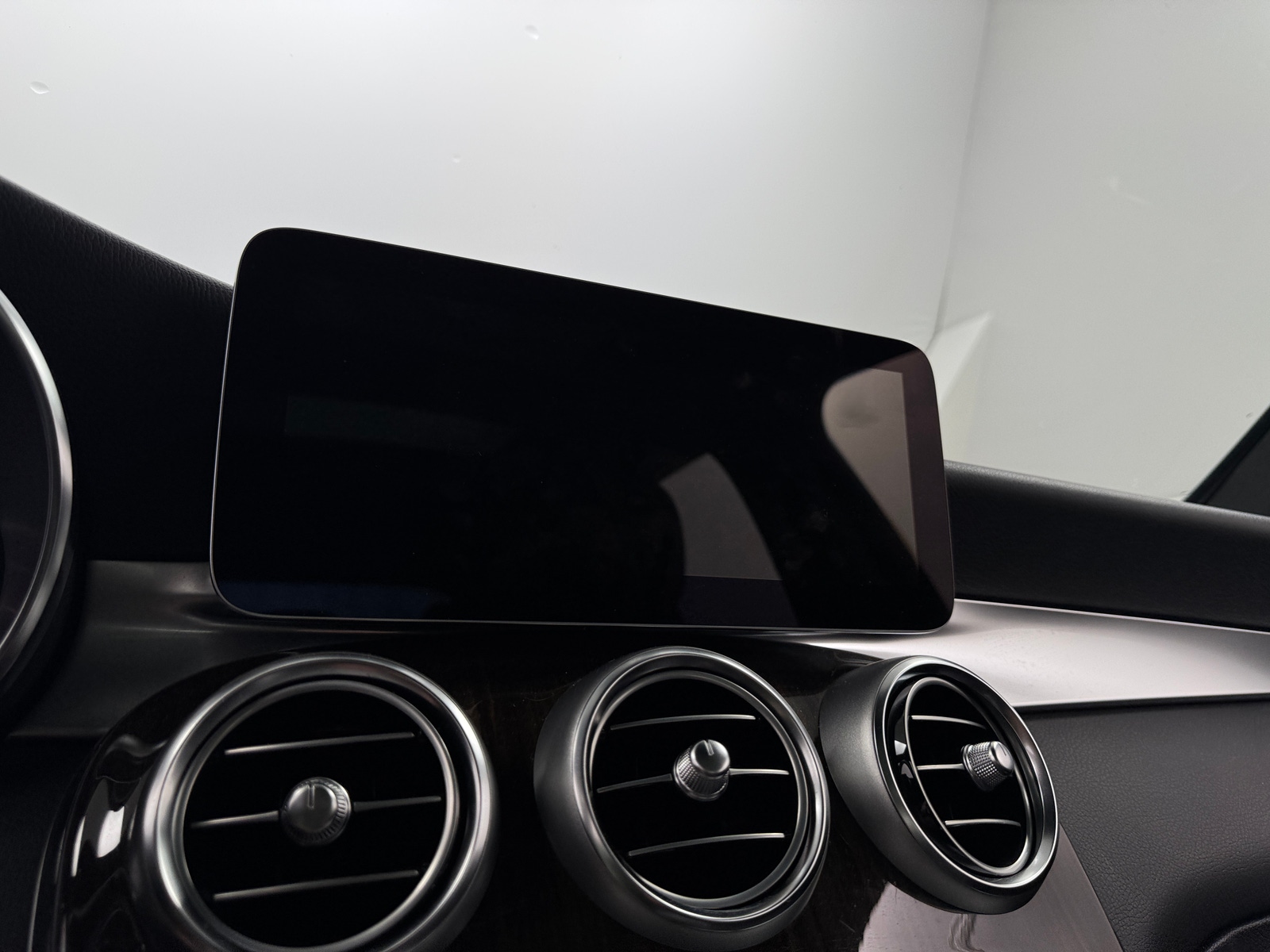 Thumbnail: 2022 Mercedes-Benz GLC - 3